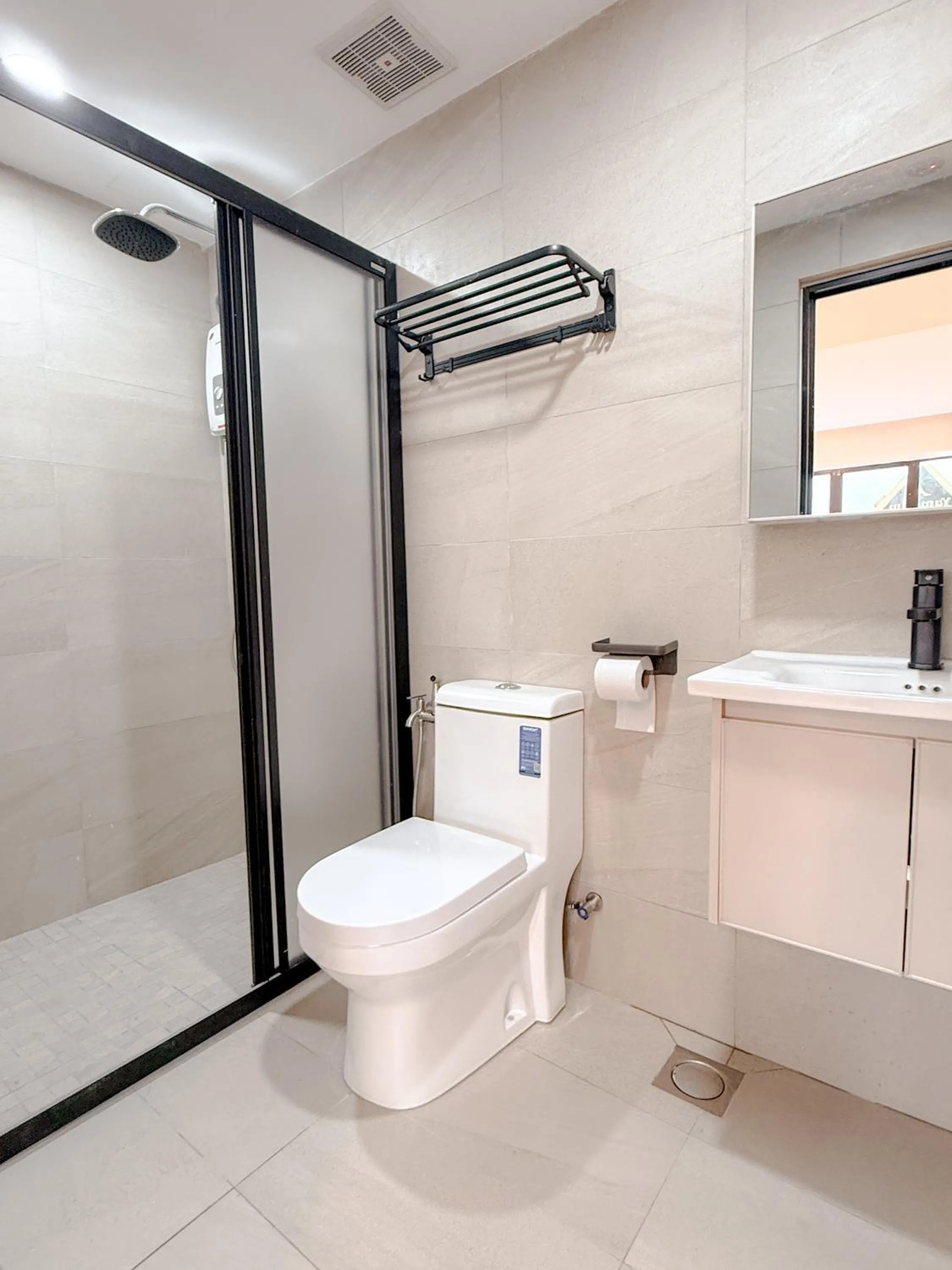 Resandau Stay Ipoh - Nearby Ipoh Town - Private Car Park and Lift - Whole unit & Coliving
