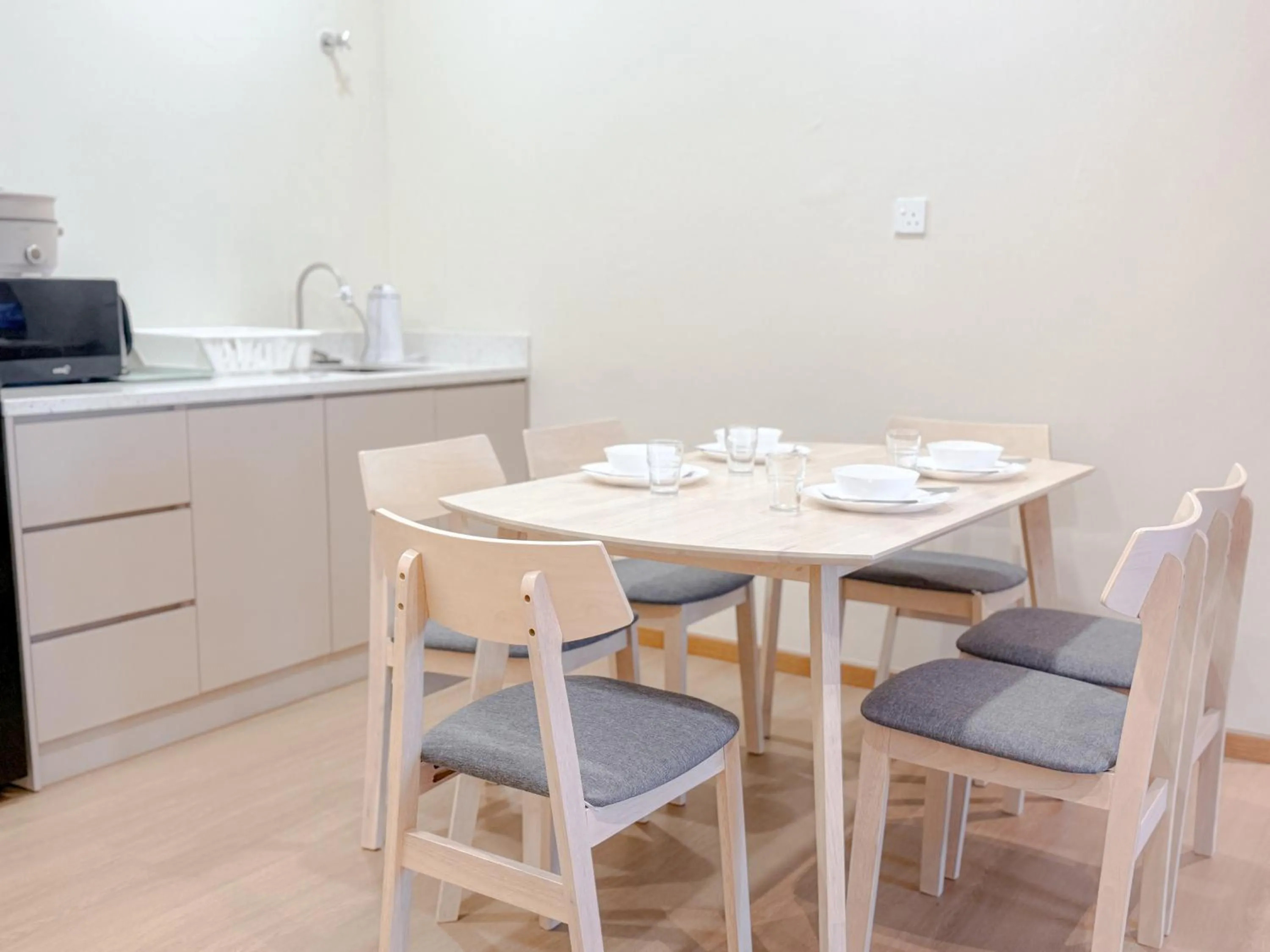Resandau Stay Ipoh - Nearby Ipoh Town - Private Car Park and Lift - Whole unit & Coliving