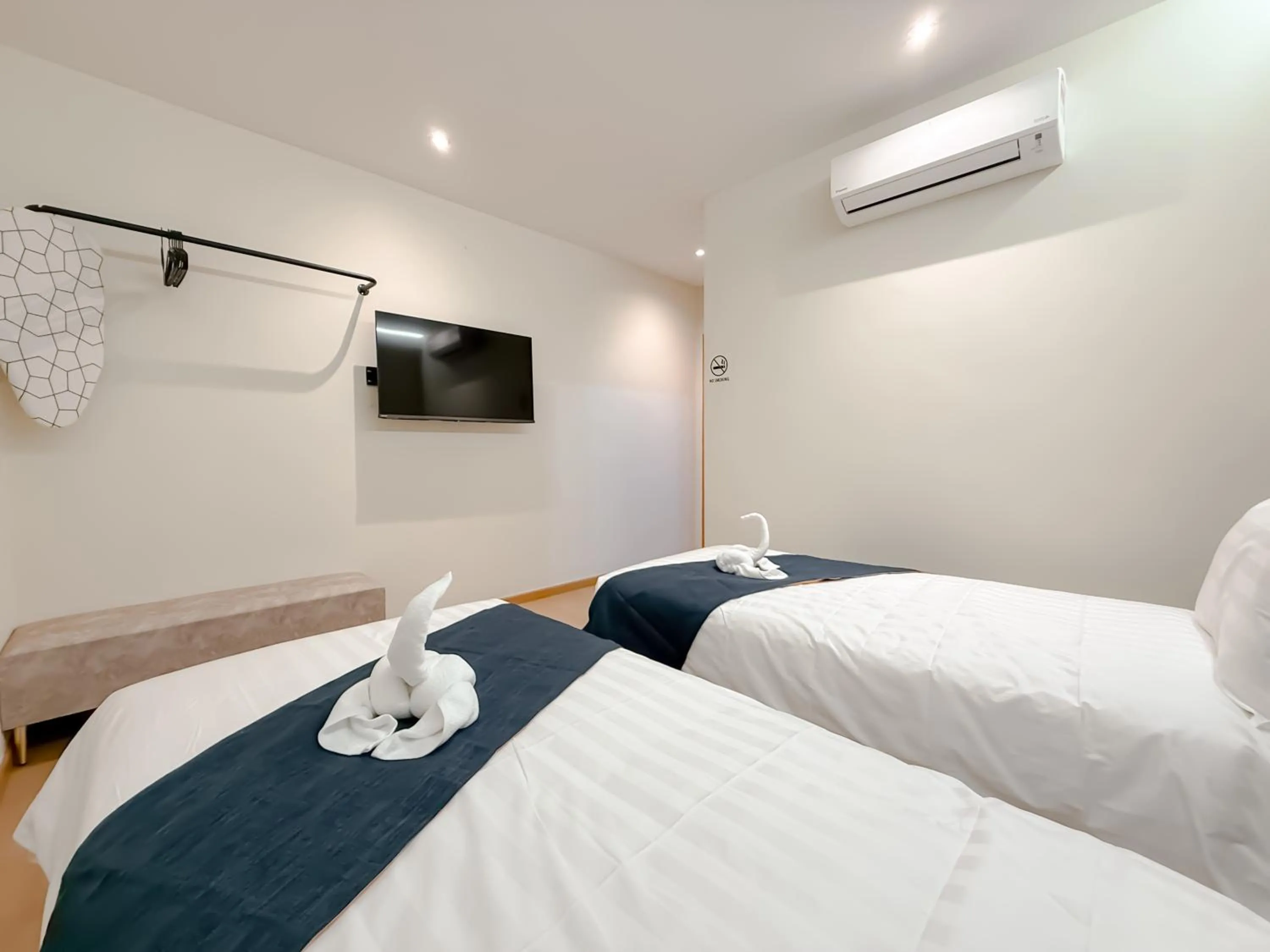 Bed in Resandau Stay Ipoh - Nearby Ipoh Town - Private Car Park and Lift - Whole unit & Coliving