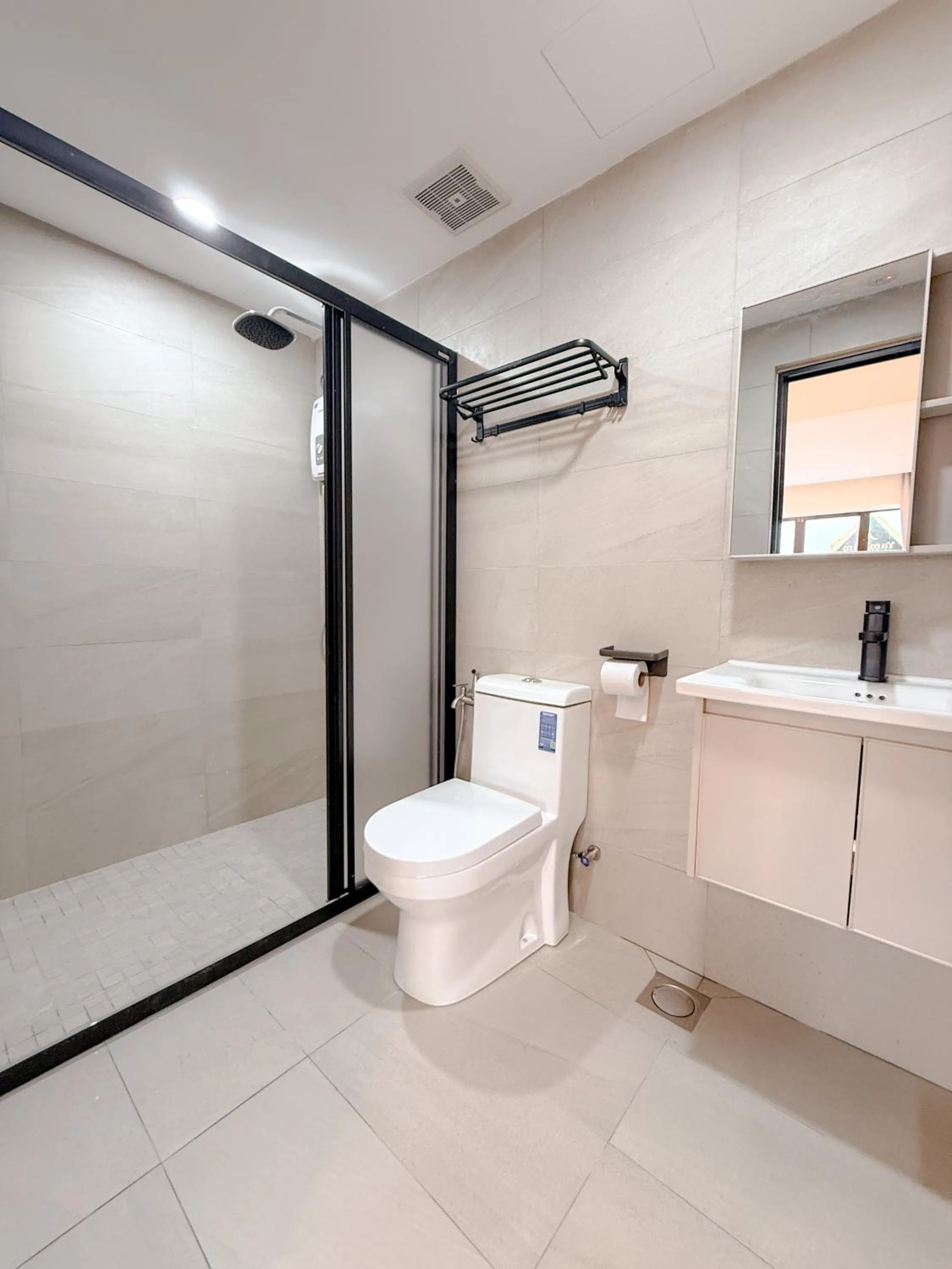 Resandau Stay Ipoh - Nearby Ipoh Town - Private Car Park and Lift - Whole unit & Coliving