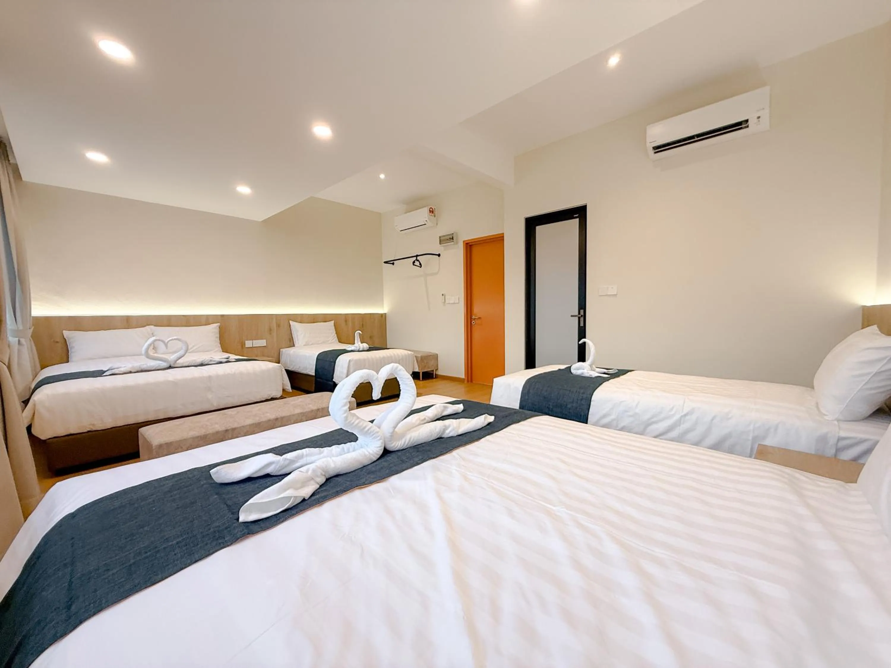 Bed in Resandau Stay Ipoh - Nearby Ipoh Town - Private Car Park and Lift - Whole unit & Coliving