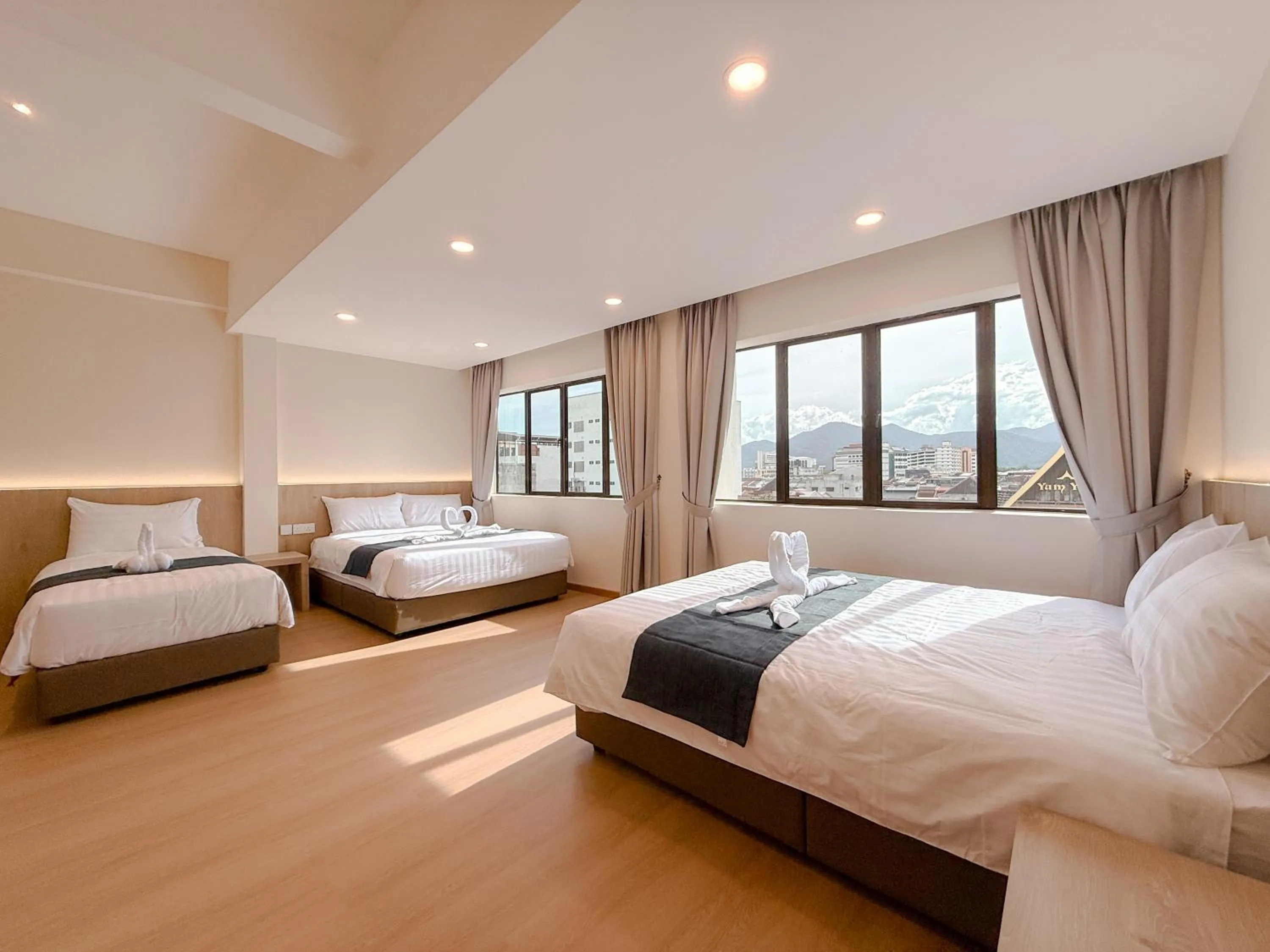 Bed in Resandau Stay Ipoh - Nearby Ipoh Town - Private Car Park and Lift - Whole unit & Coliving