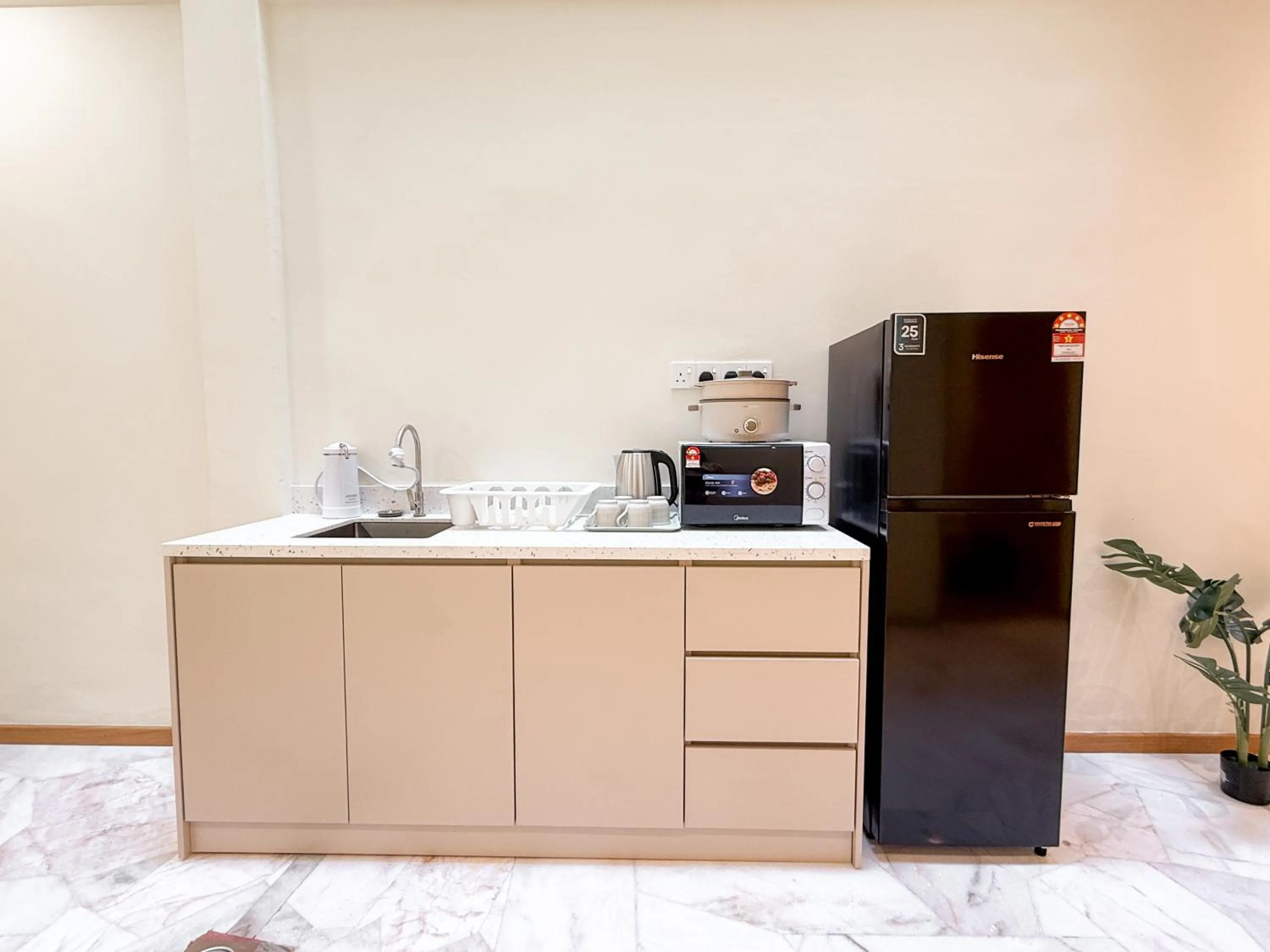 Resandau Stay Ipoh - Nearby Ipoh Town - Private Car Park and Lift - Whole unit & Coliving