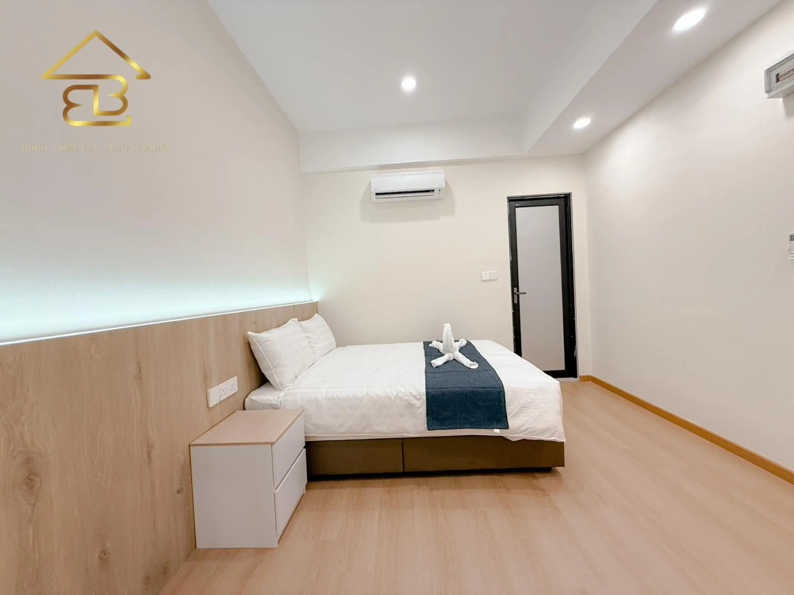 Queen Room in Resandau Stay Ipoh - Nearby Ipoh Town - Private Car Park and Lift - Whole unit & Coliving Queen Room in Resandau Stay Ipoh - Nearby Ipoh Town - Private Car Park and Lift - Whole unit & Coliving
