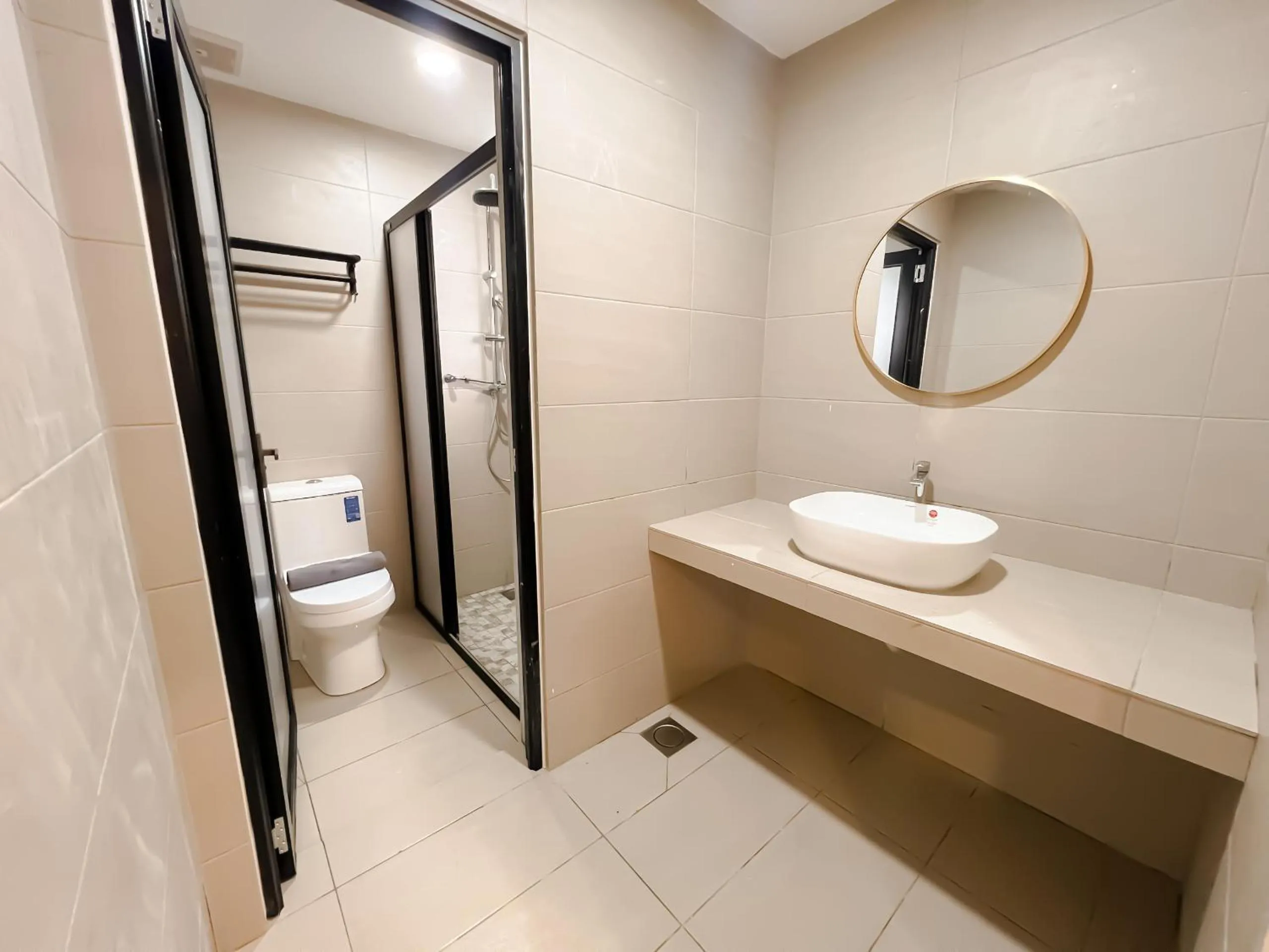 Resandau Stay Ipoh - Nearby Ipoh Town - Private Car Park and Lift - Whole unit & Coliving