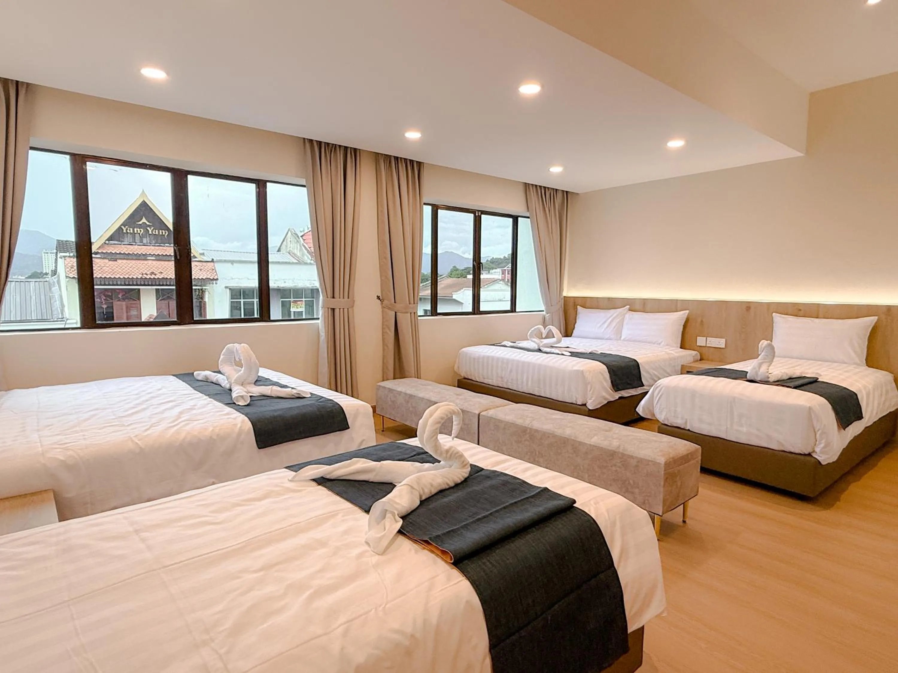 Bed in Resandau Stay Ipoh - Nearby Ipoh Town - Private Car Park and Lift - Whole unit & Coliving