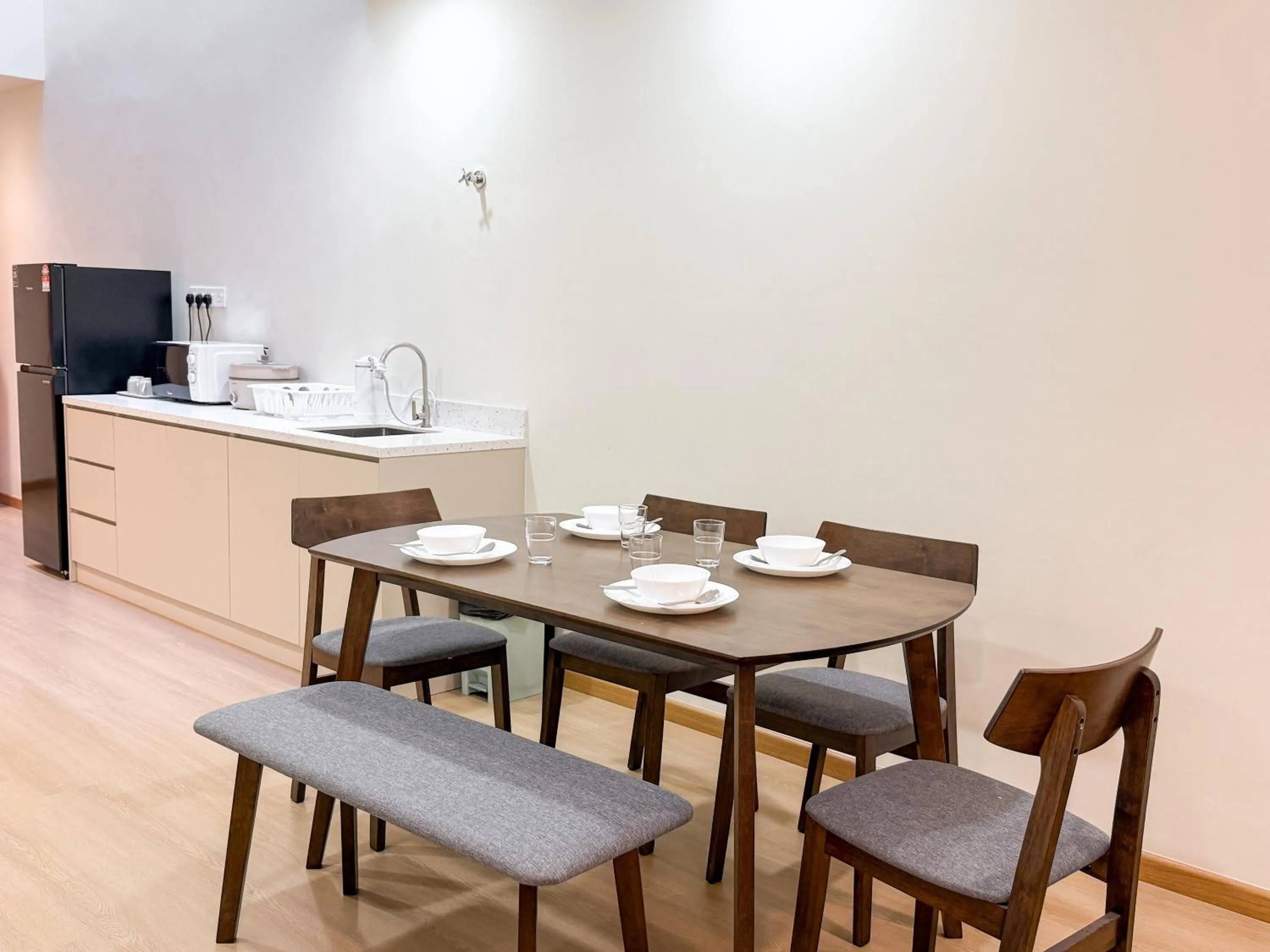 Resandau Stay Ipoh - Nearby Ipoh Town - Private Car Park and Lift - Whole unit & Coliving