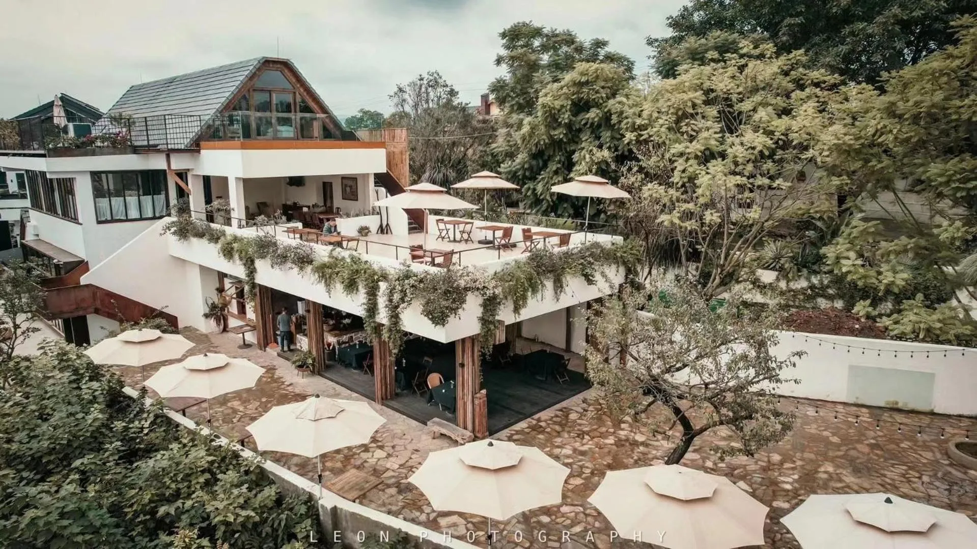 Restaurant/places to eat in YueLore Retreat