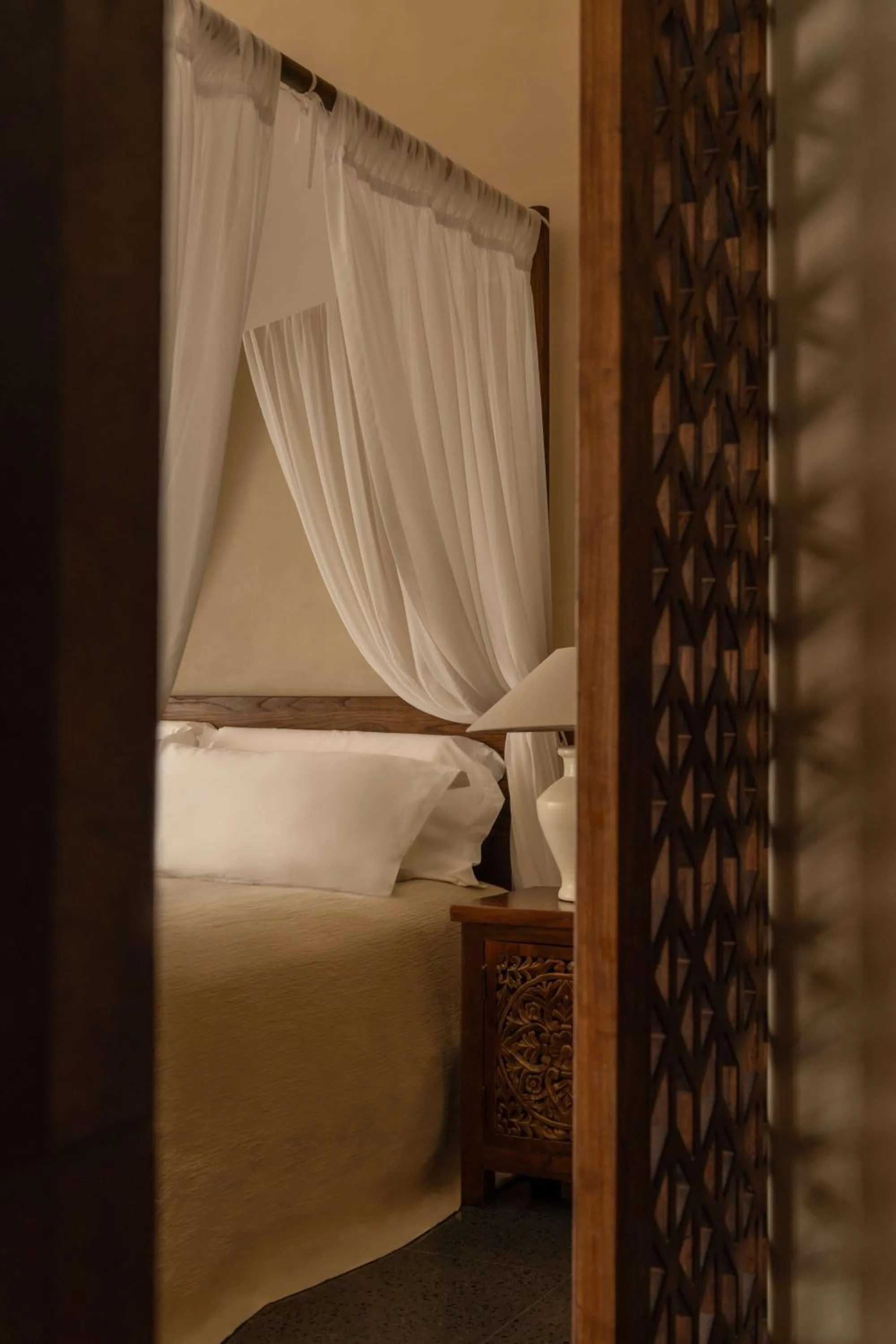 Bed in YueLore Retreat