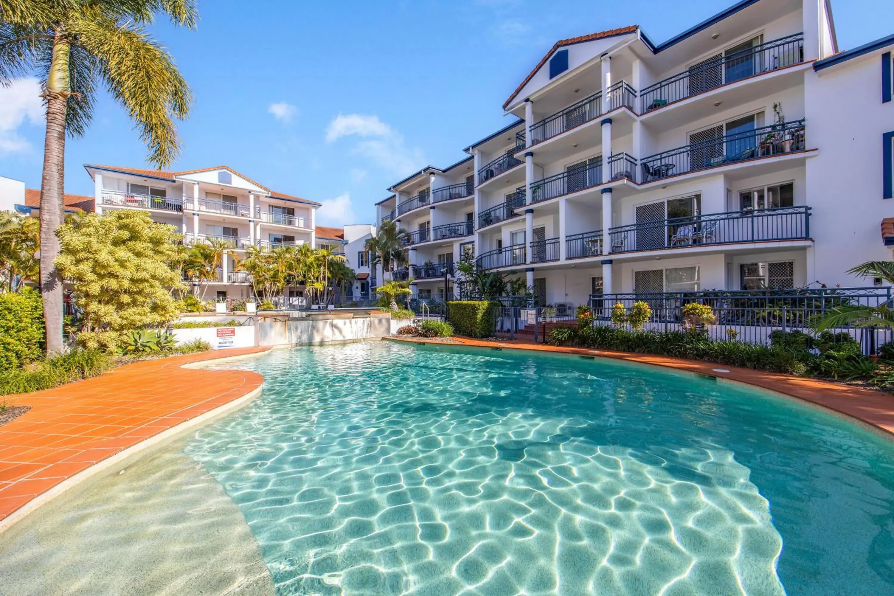 Blue Water Bay Luxury Villas - Southport Blue Water Bay Luxury Villas - Southport