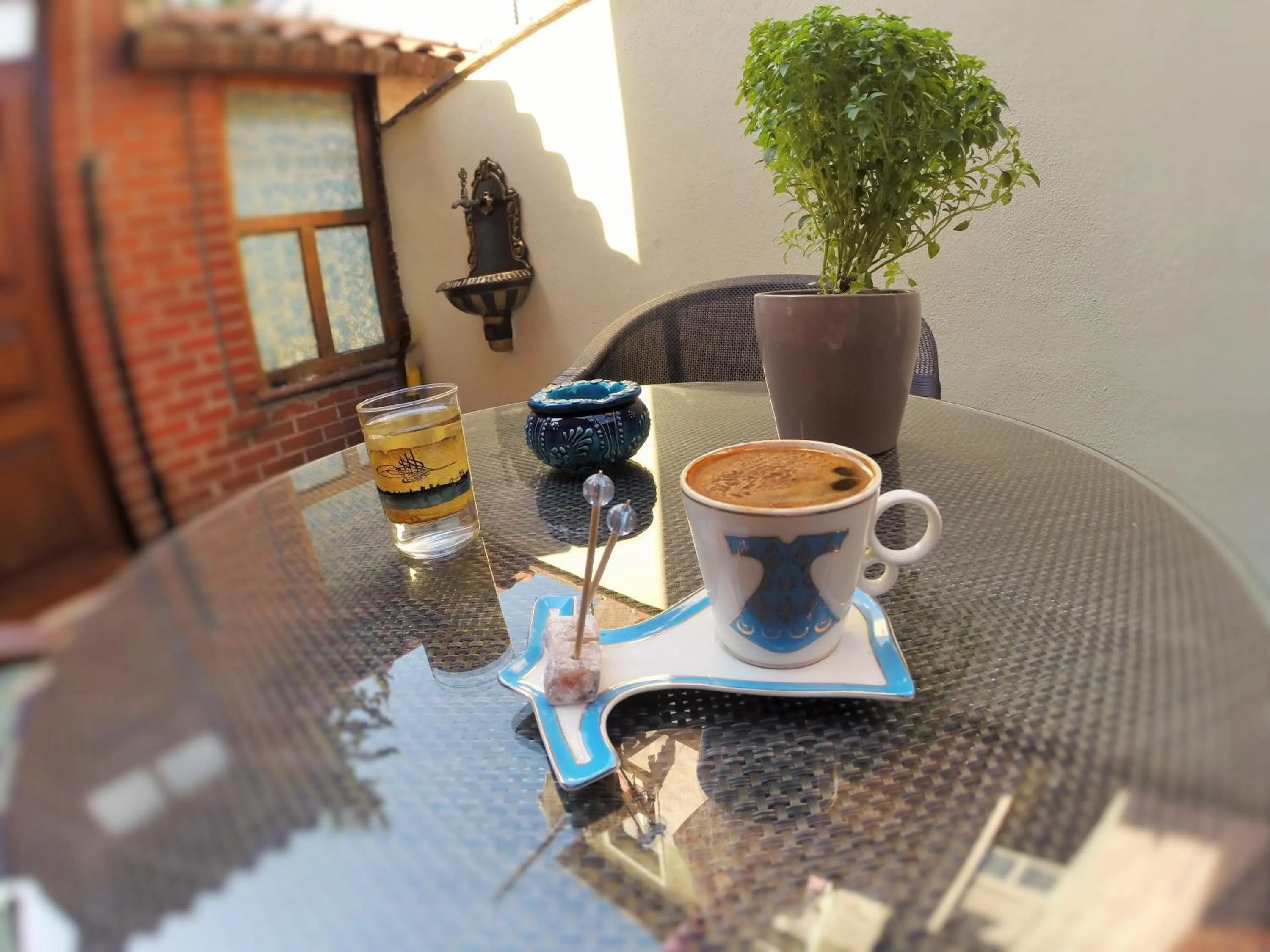 Restaurant/places to eat in Ottoman's Pearl Hotel