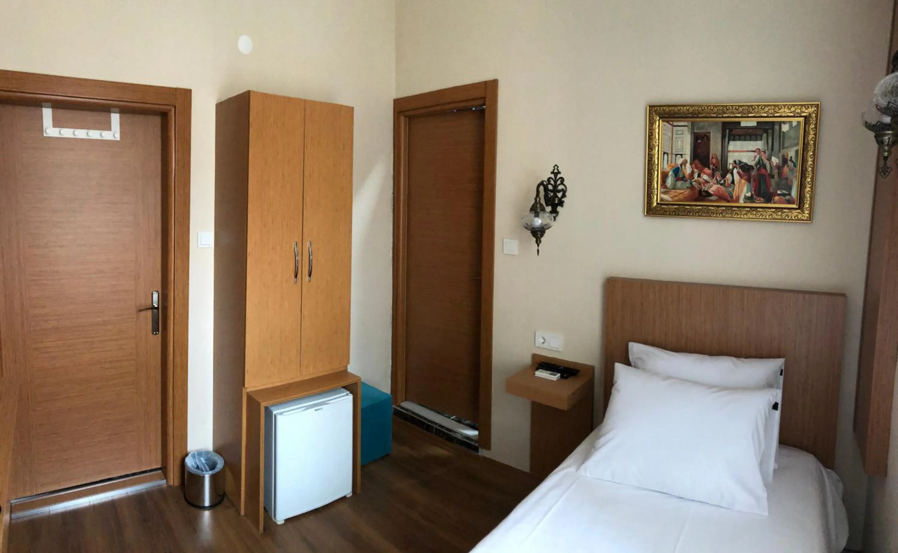 Photo of the whole room, Bed in Ottoman's Pearl Hotel