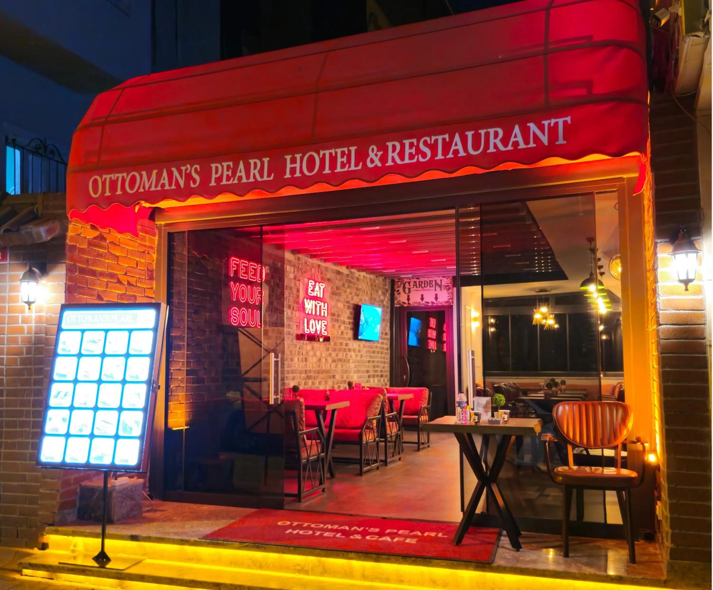 Restaurant/places to eat in Ottoman's Pearl Hotel