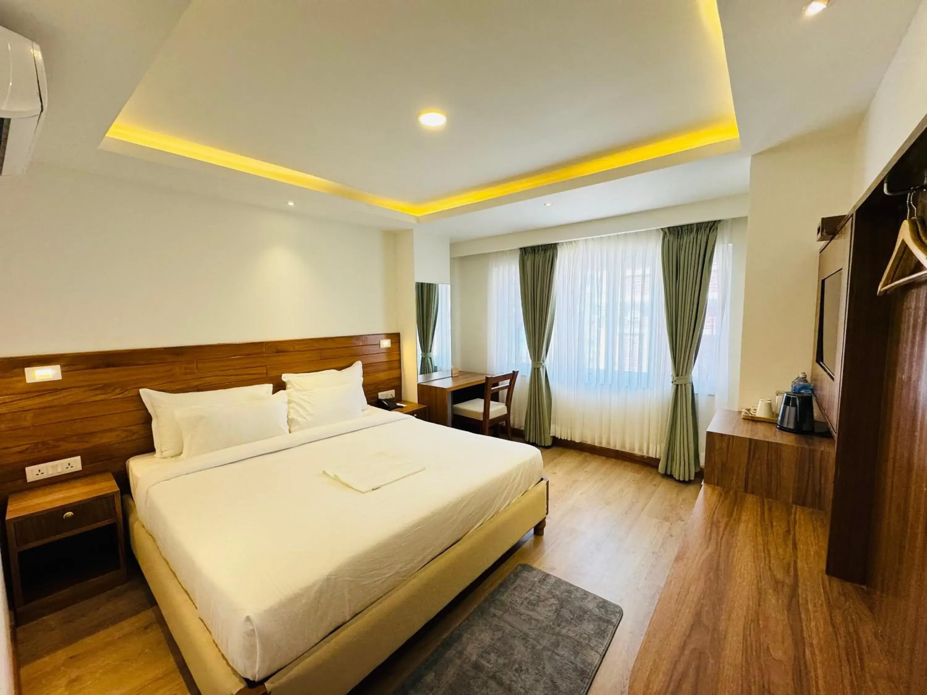 Deluxe King Room - single occupancy in Hotel Harsha Nepal Deluxe King Room - single occupancy in Hotel Harsha Nepal
