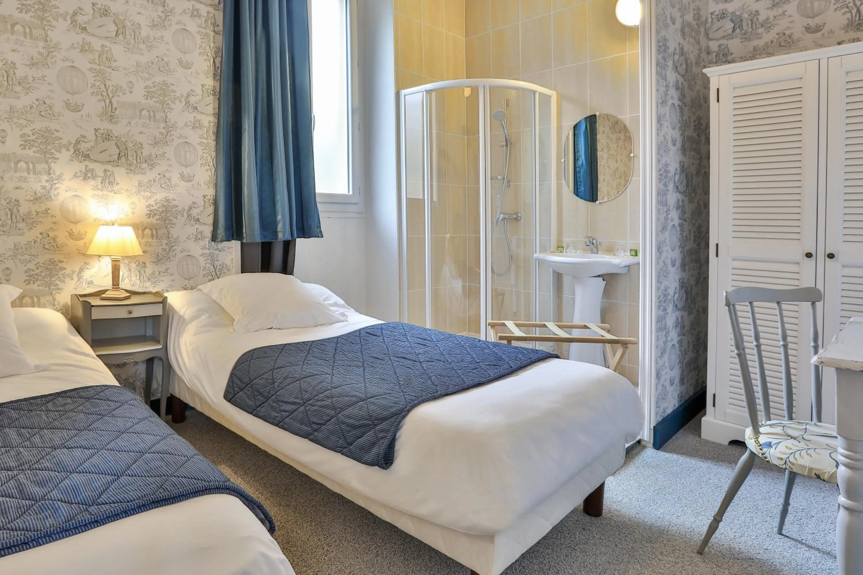 Photo of the whole room in Hotel Restaurant La Verperie