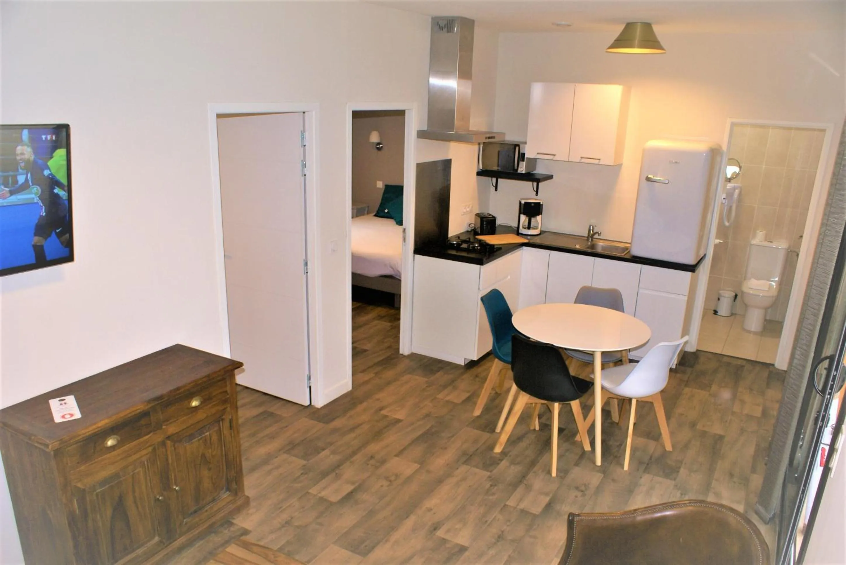 Kitchen or kitchenette in Hotel Restaurant La Verperie