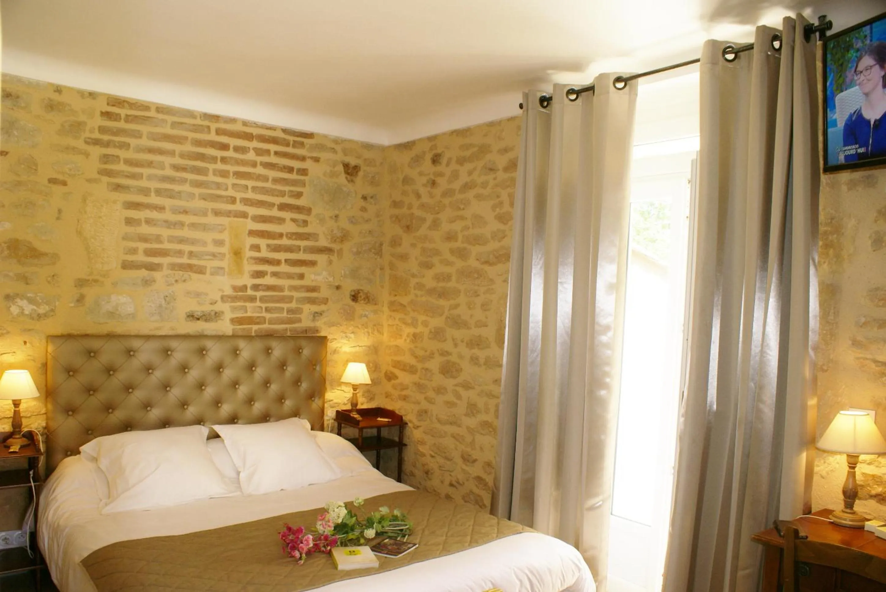 Photo of the whole room in Hotel Restaurant La Verperie