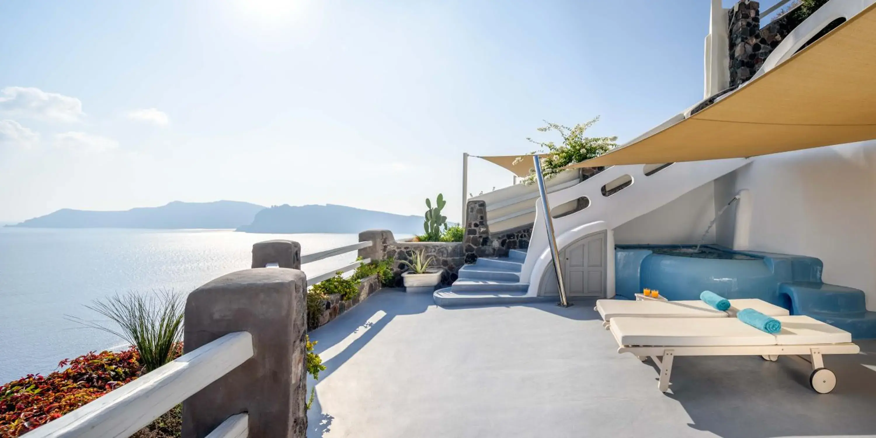 Honeymoon Suite with caldera view and Jacuzzi in Thirea Suites Honeymoon Suite with caldera view and Jacuzzi in Thirea Suites