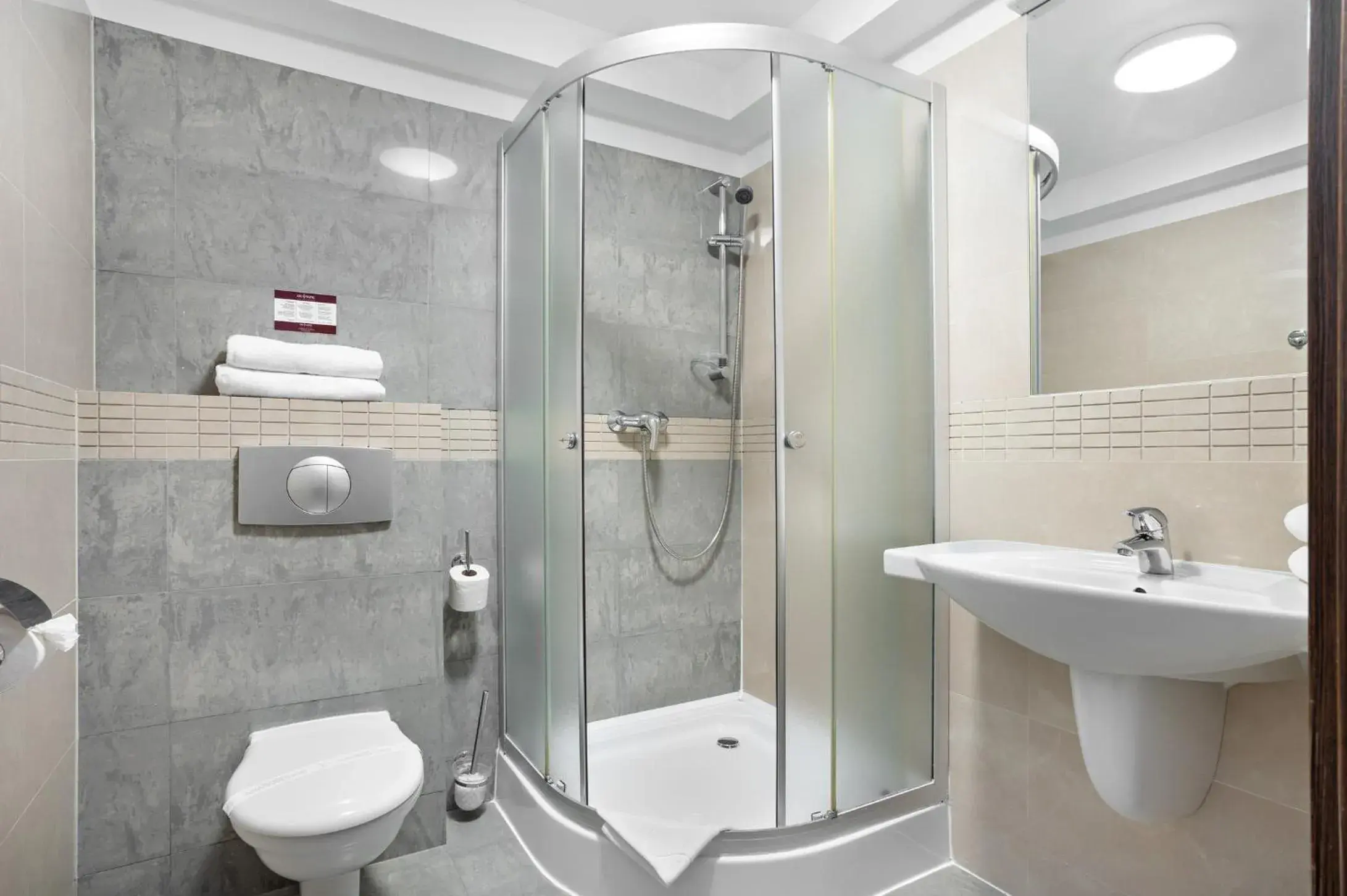 Triple Room in Hotel Olympic Spa & Wellness Triple Room in Hotel Olympic Spa & Wellness