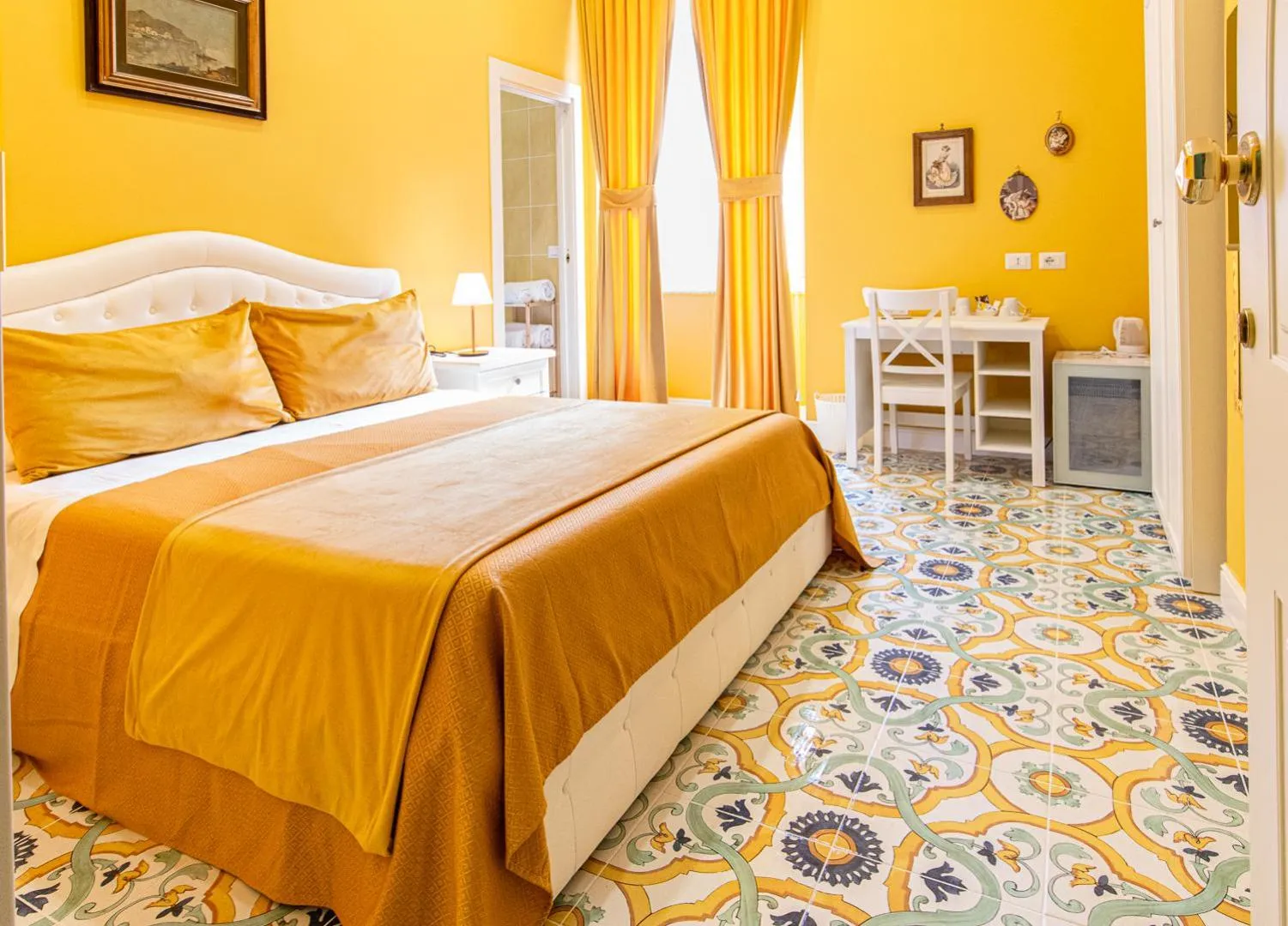 Bed in Guesthouse Adry in Naples