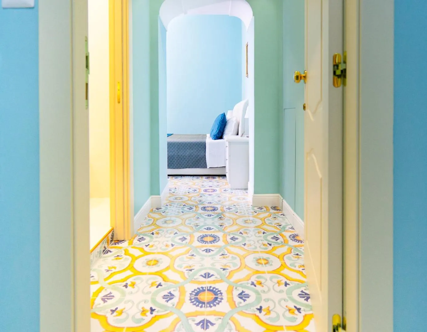 Photo of the whole room, Bed in Guesthouse Adry in Naples