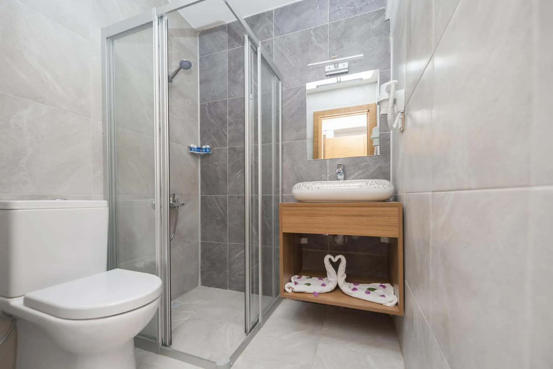 Bathroom in Amore Hotel Teki̇rova