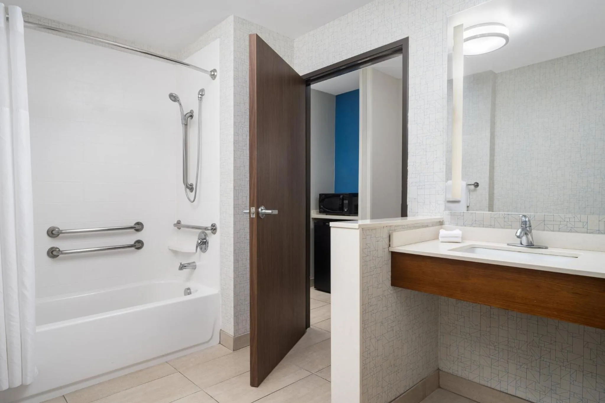 Photo of the whole room in Holiday Inn Express & Suites Trinity by IHG