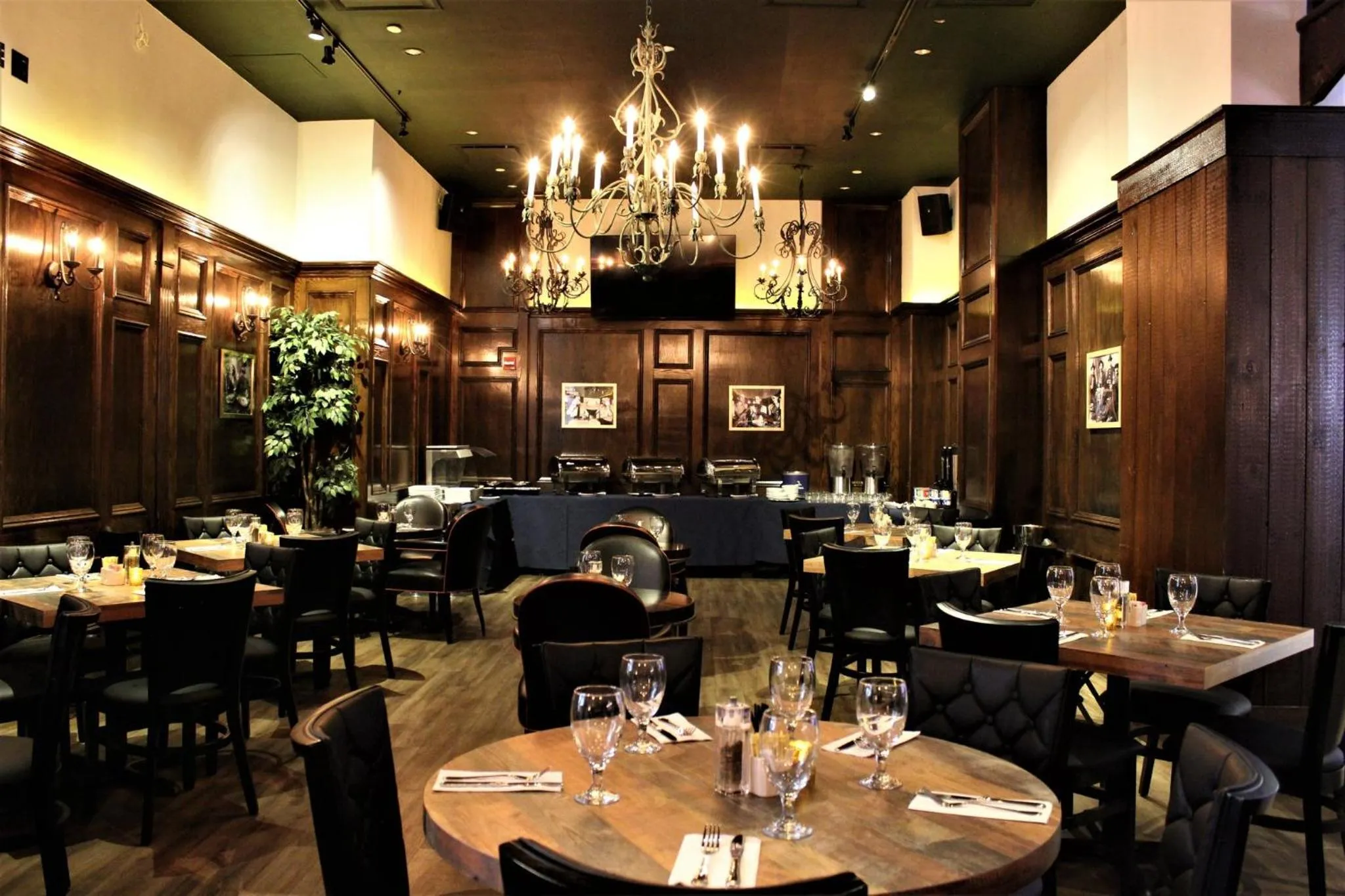 Restaurant/places to eat in Holiday Inn New York City - Times Square by IHG