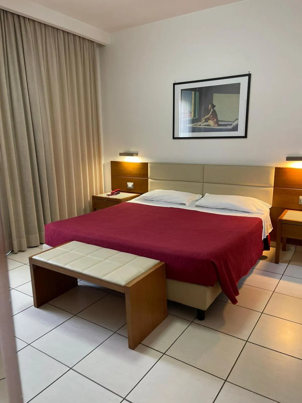 Photo of the whole room in La Costiera Hotel