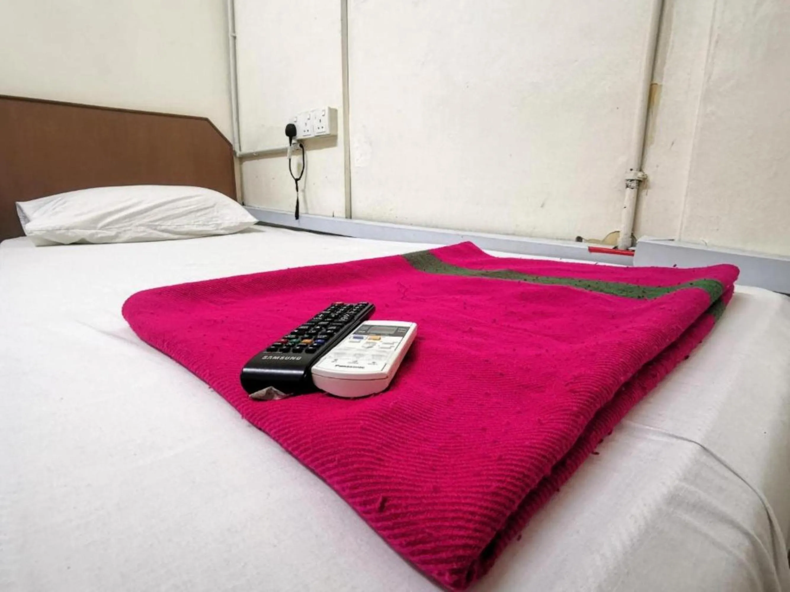 Bedroom, Bed in Ros Heritage Motel