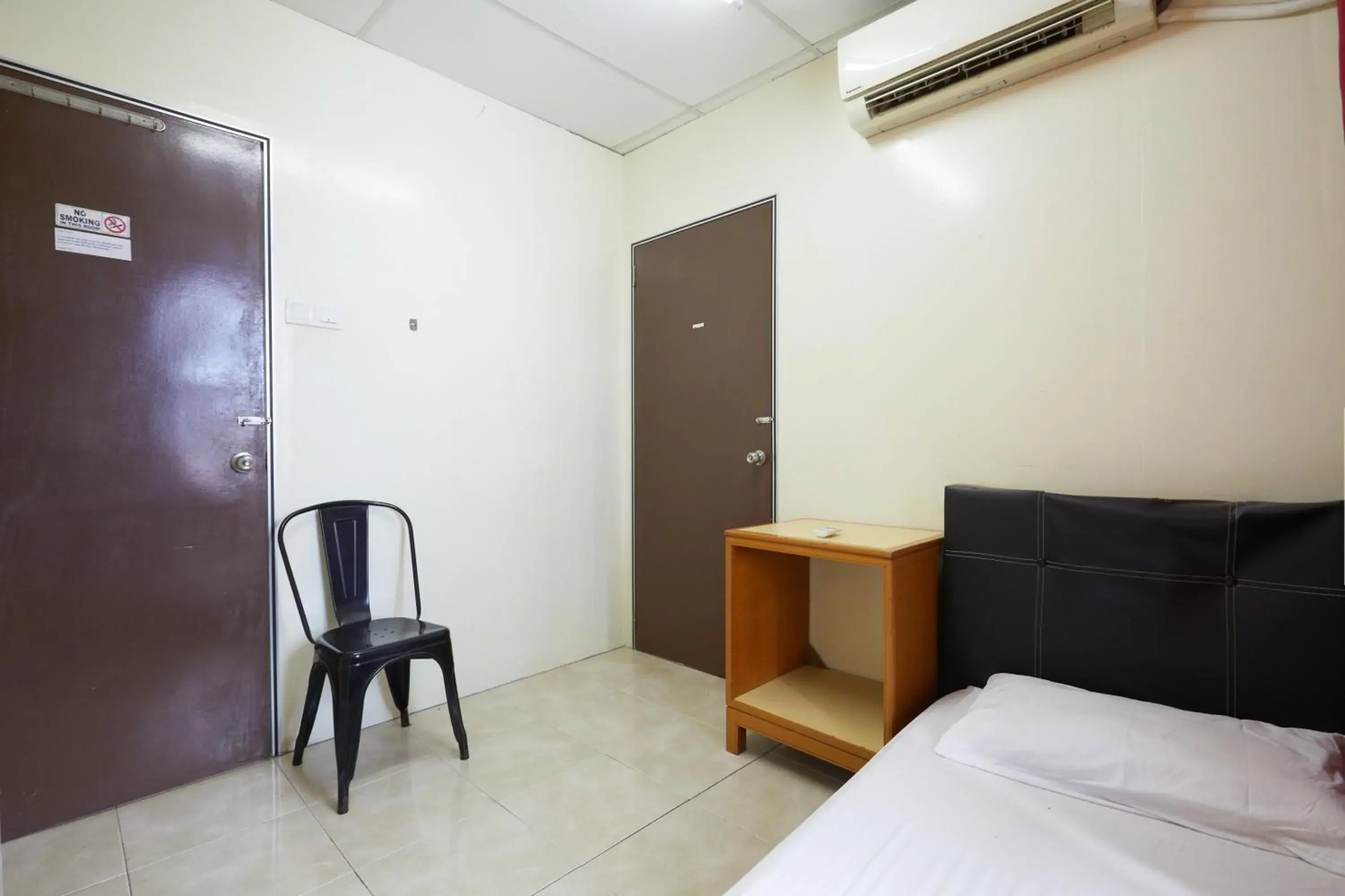 Bed in Ros Heritage Motel Bed in Ros Heritage Motel