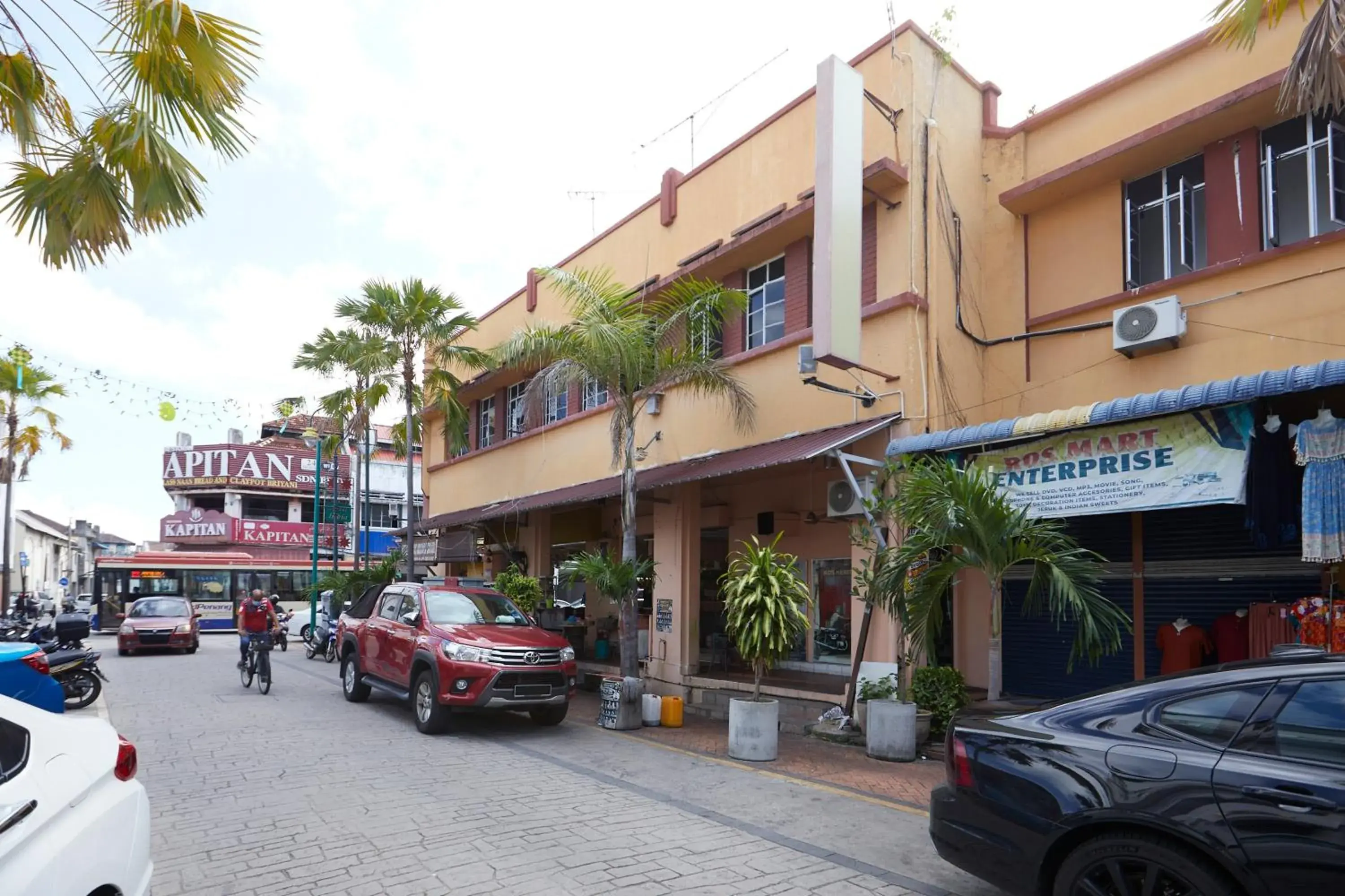 Property building in Ros Heritage Motel Property building in Ros Heritage Motel