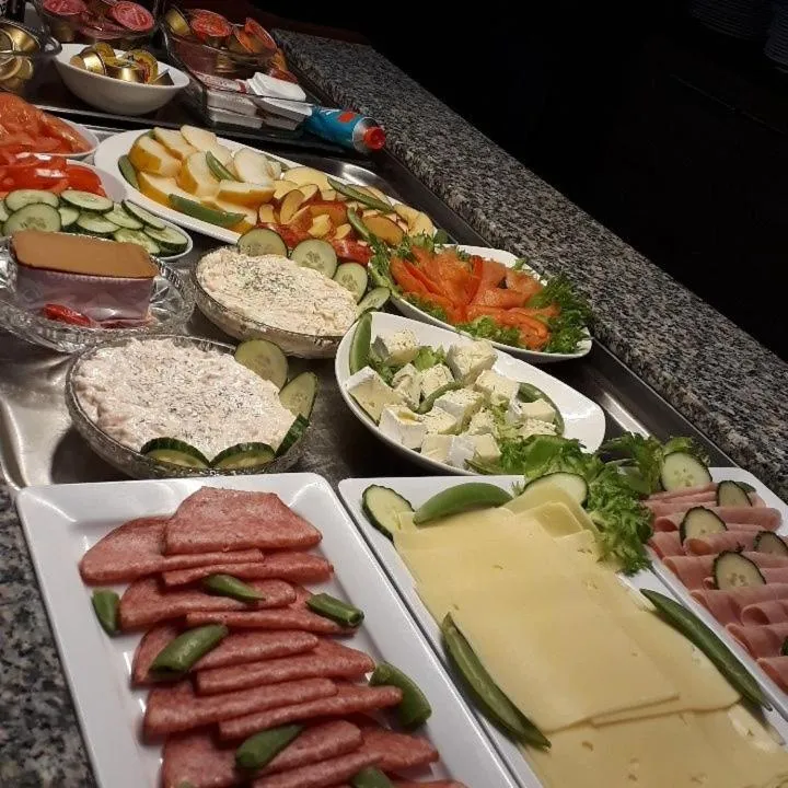 Buffet breakfast in Haukeli Hotel