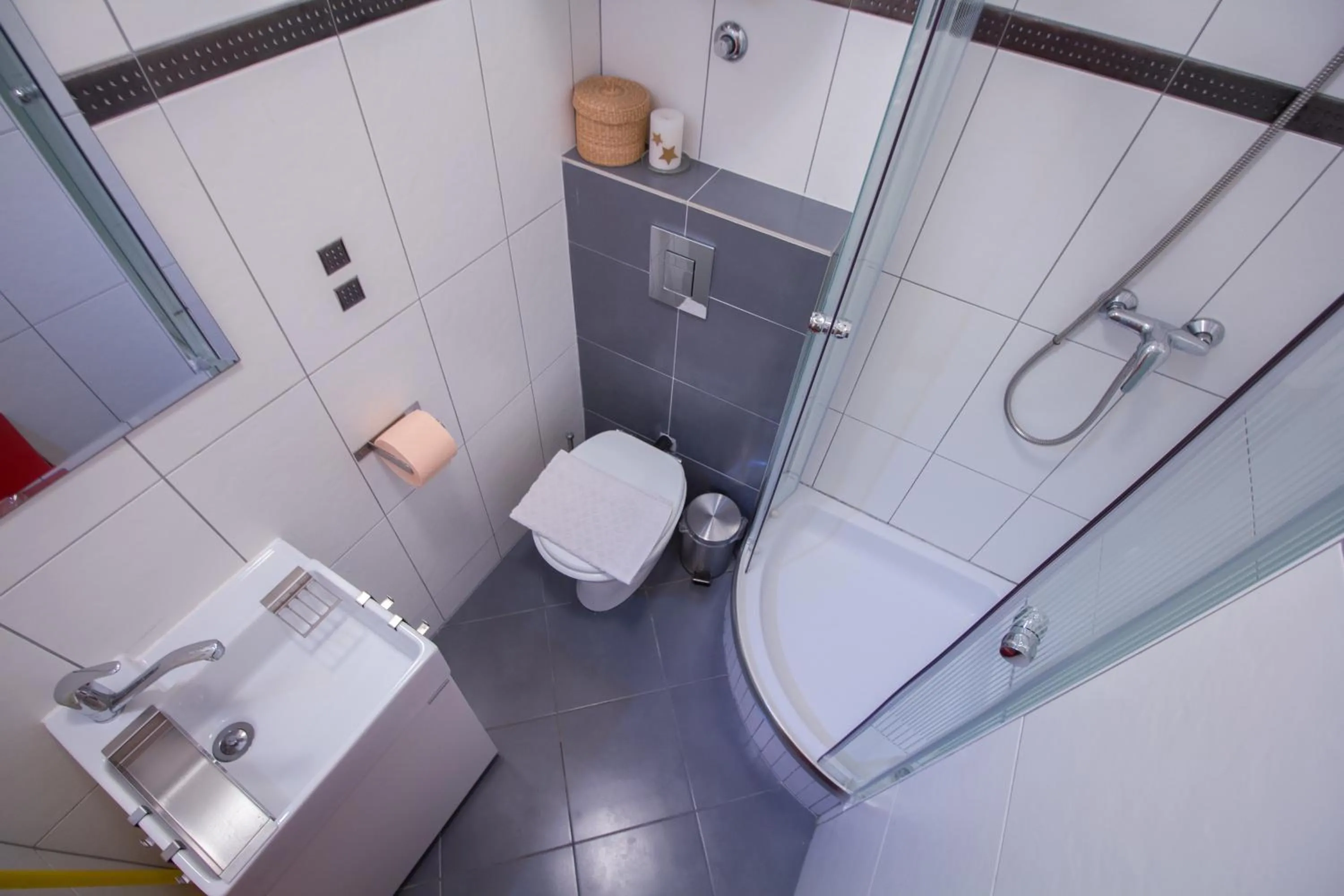 Shower in Apartments Baška