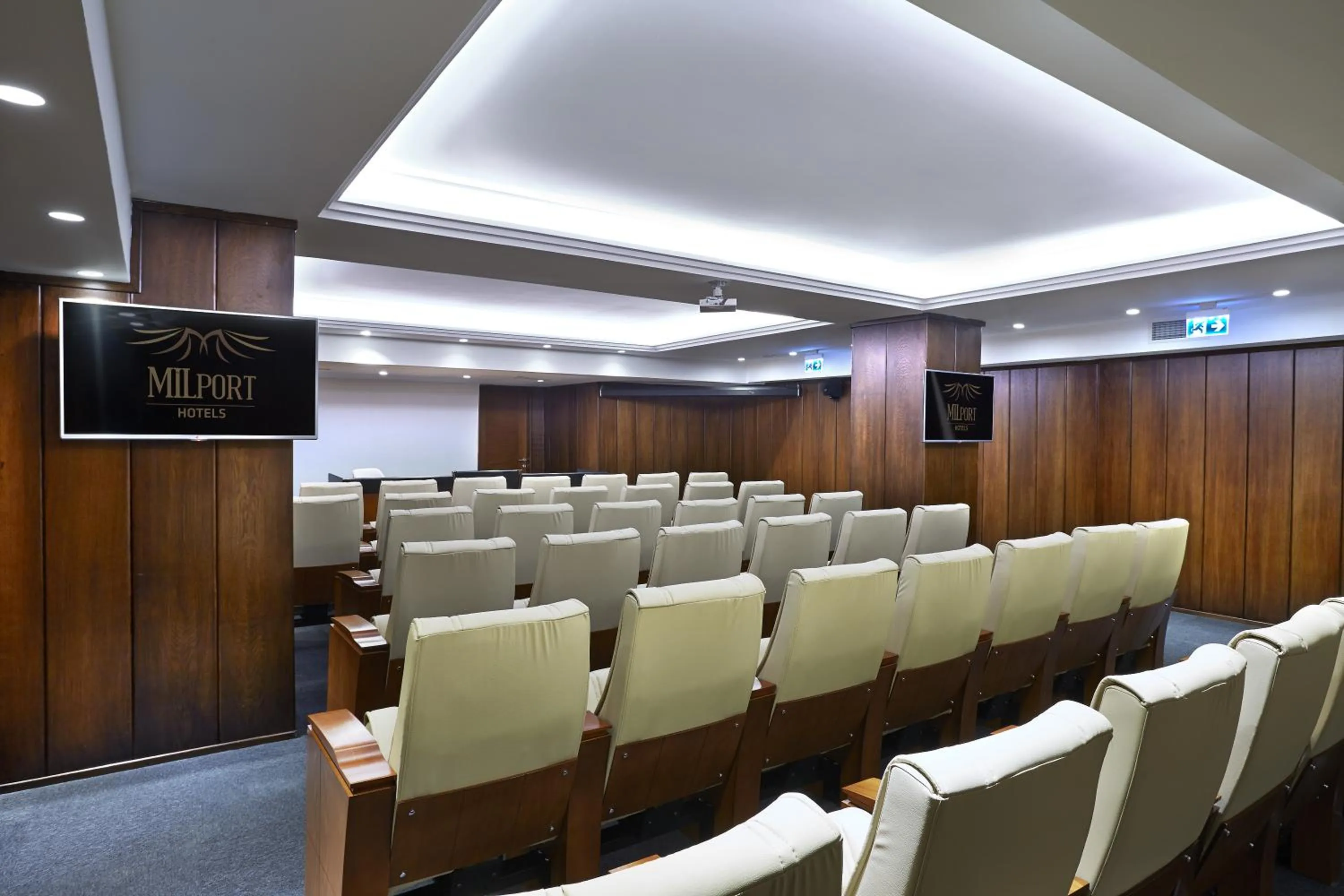 TV and multimedia in Milport Hotel Levent Istanbul