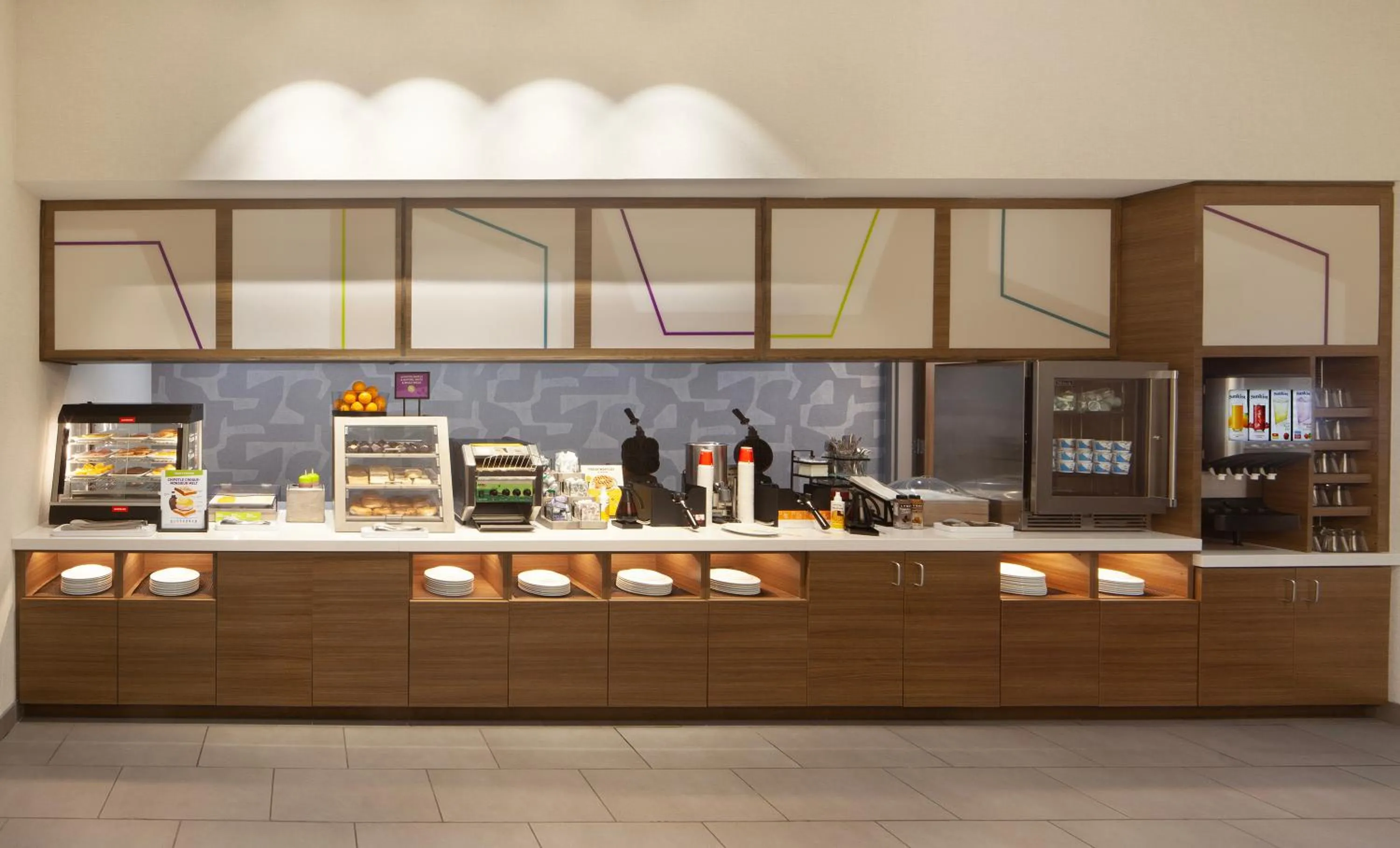 Buffet breakfast in Home2 Suites By Hilton Owensboro