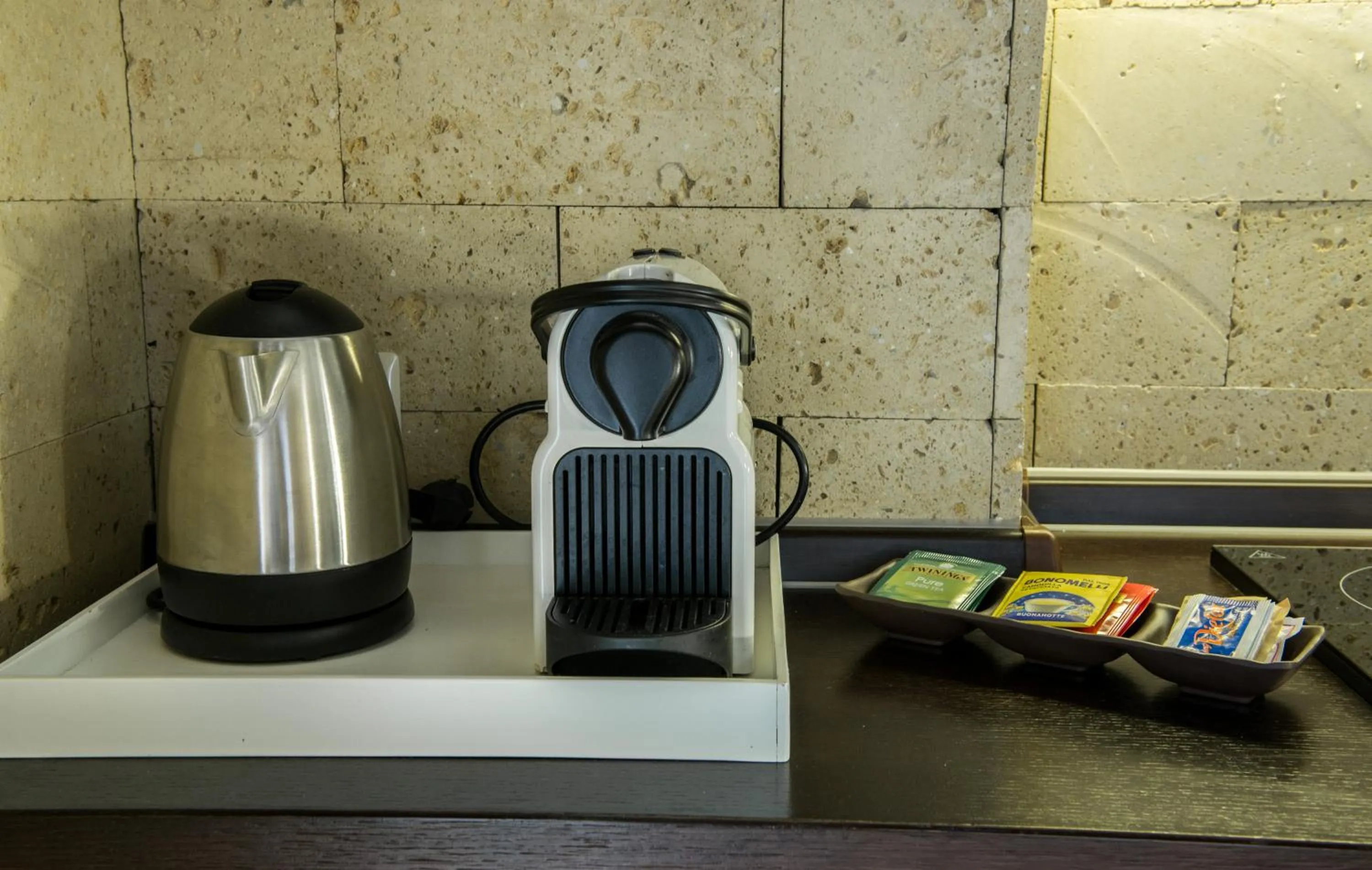 Coffee/tea facilities in Chiaia 197 Deluxe Residence