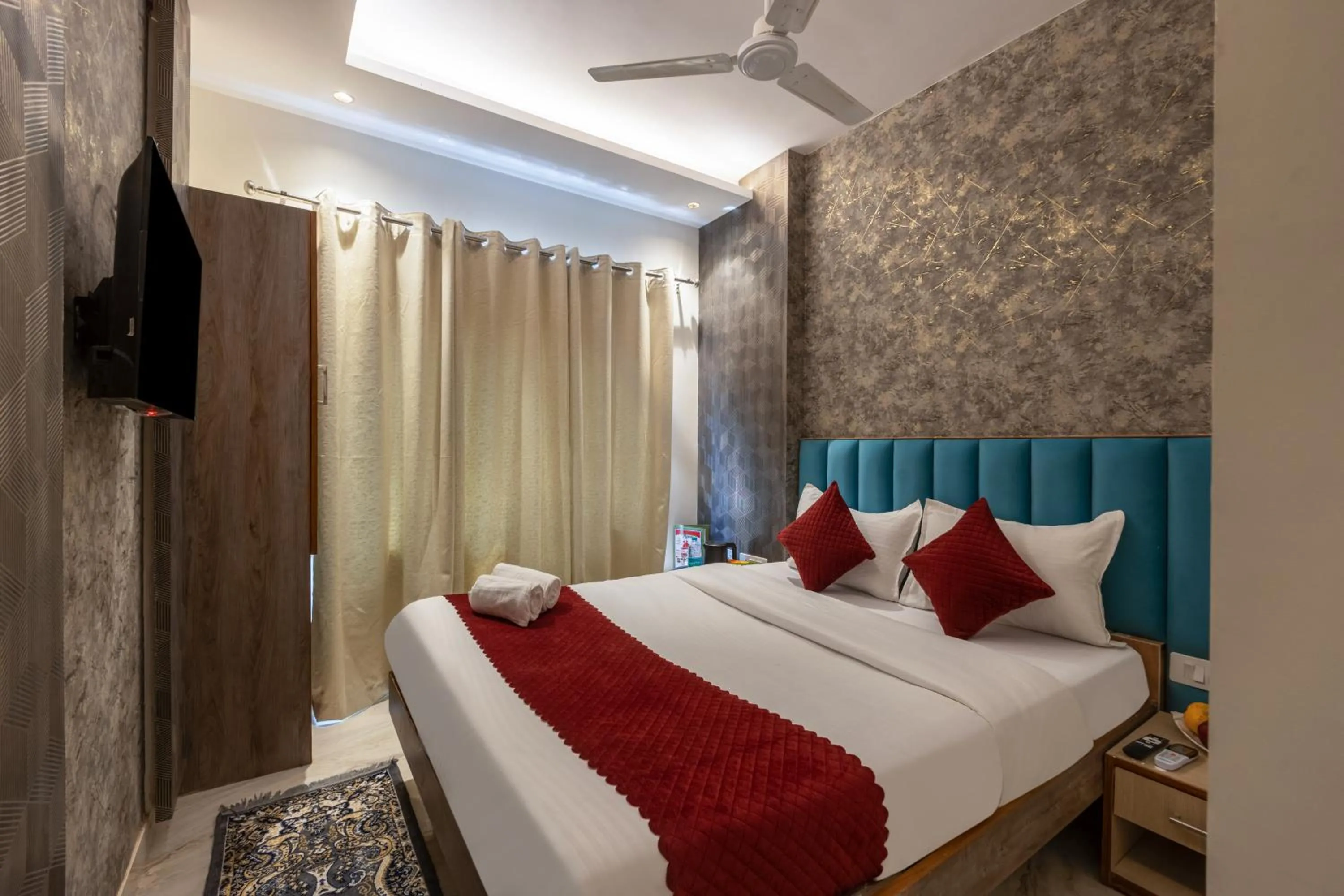 Bed in Hotel Stay House Inn 3 Mints walk from New Delhi Railway station,5 Mints from Metro