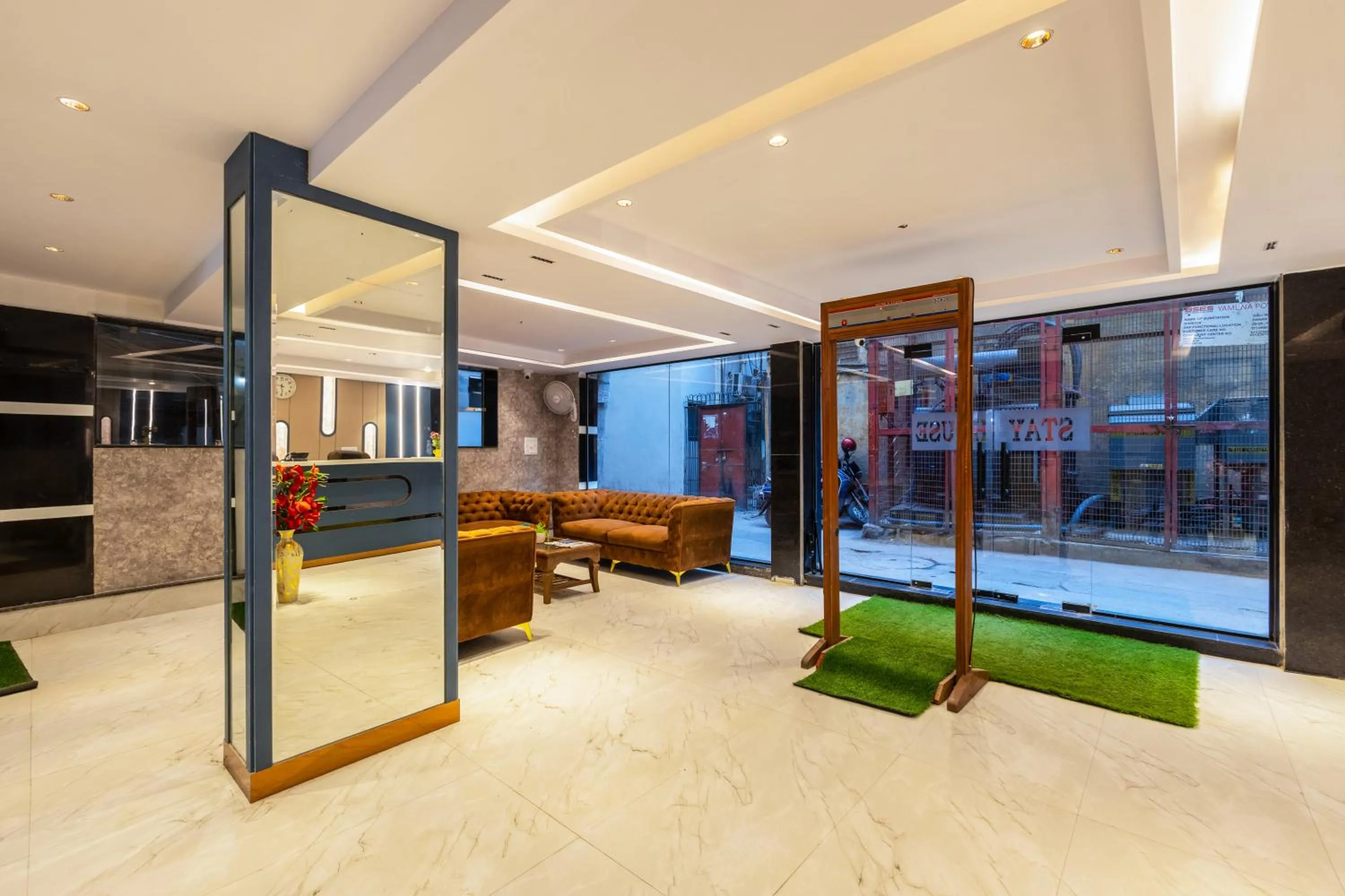 Lobby or reception in Hotel Stay House Inn 3 Mints walk from New Delhi Railway station,5 Mints from Metro
