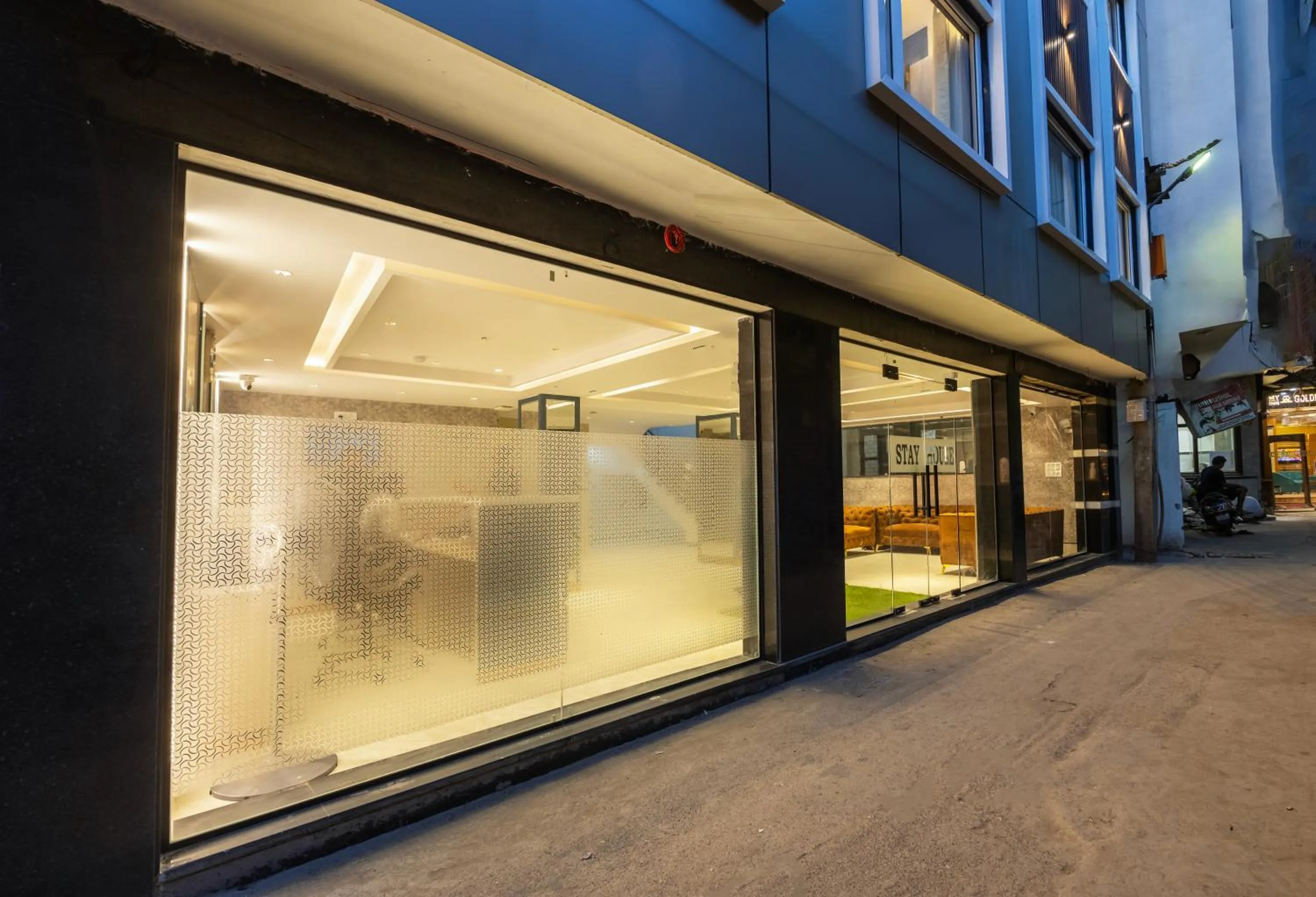 Property building in Hotel Stay House Inn 3 Mints walk from New Delhi Railway station,5 Mints from Metro