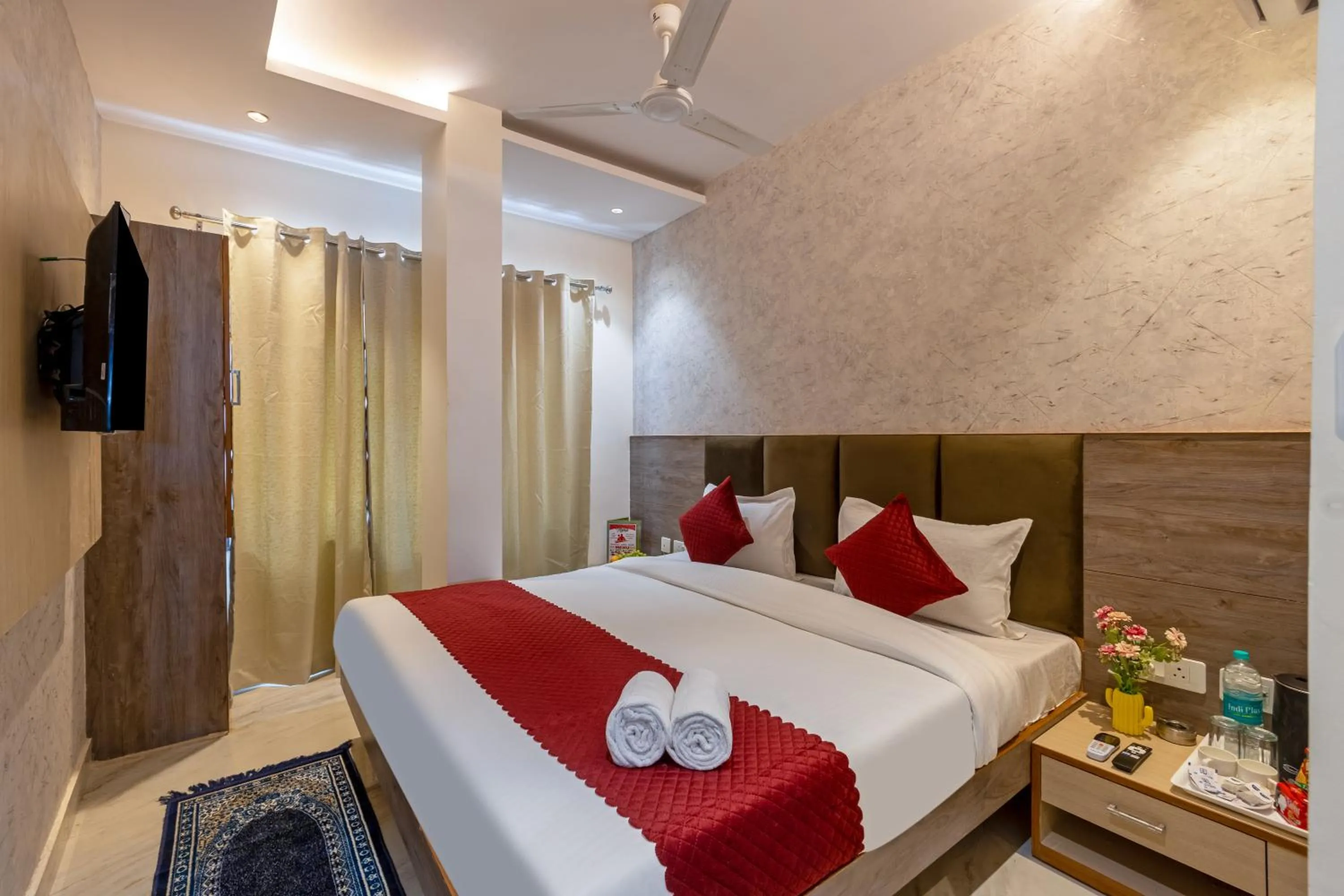 Bed in Hotel Stay House Inn 3 Mints walk from New Delhi Railway station,5 Mints from Metro