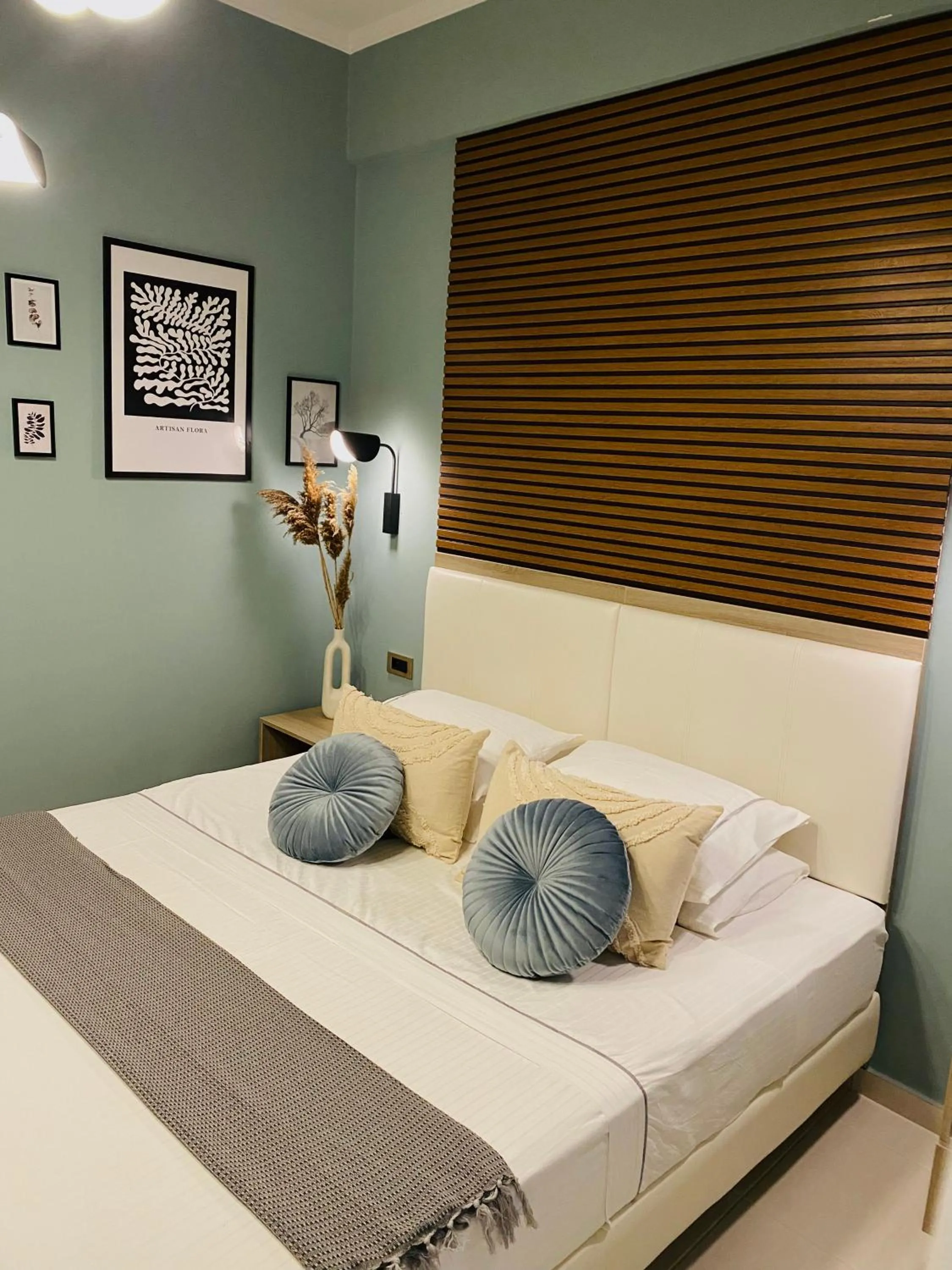 Double Room with Balcony in Leonidas House