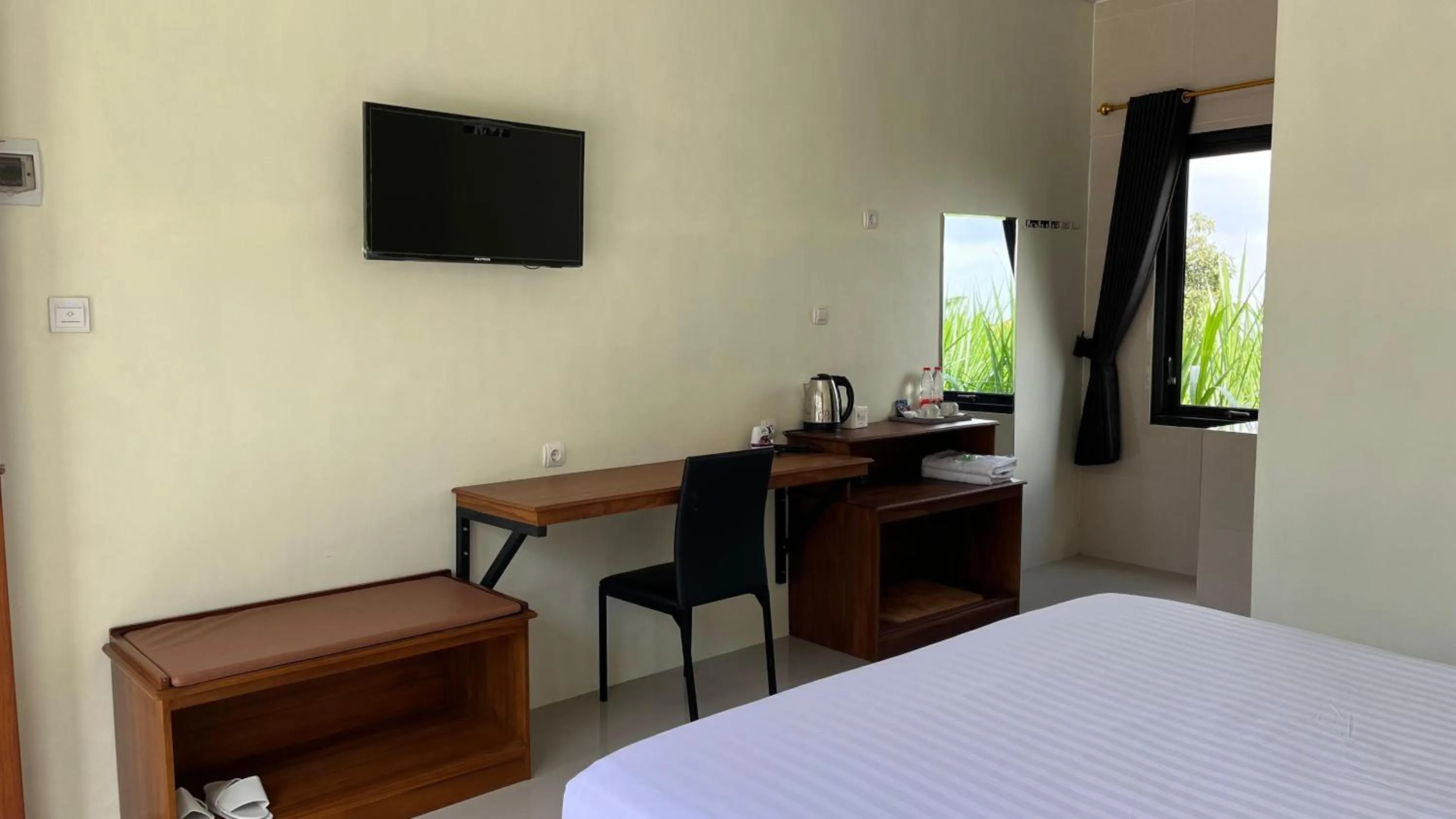 Bed in Grand Wijaya Hotel dan Villa Sarangan