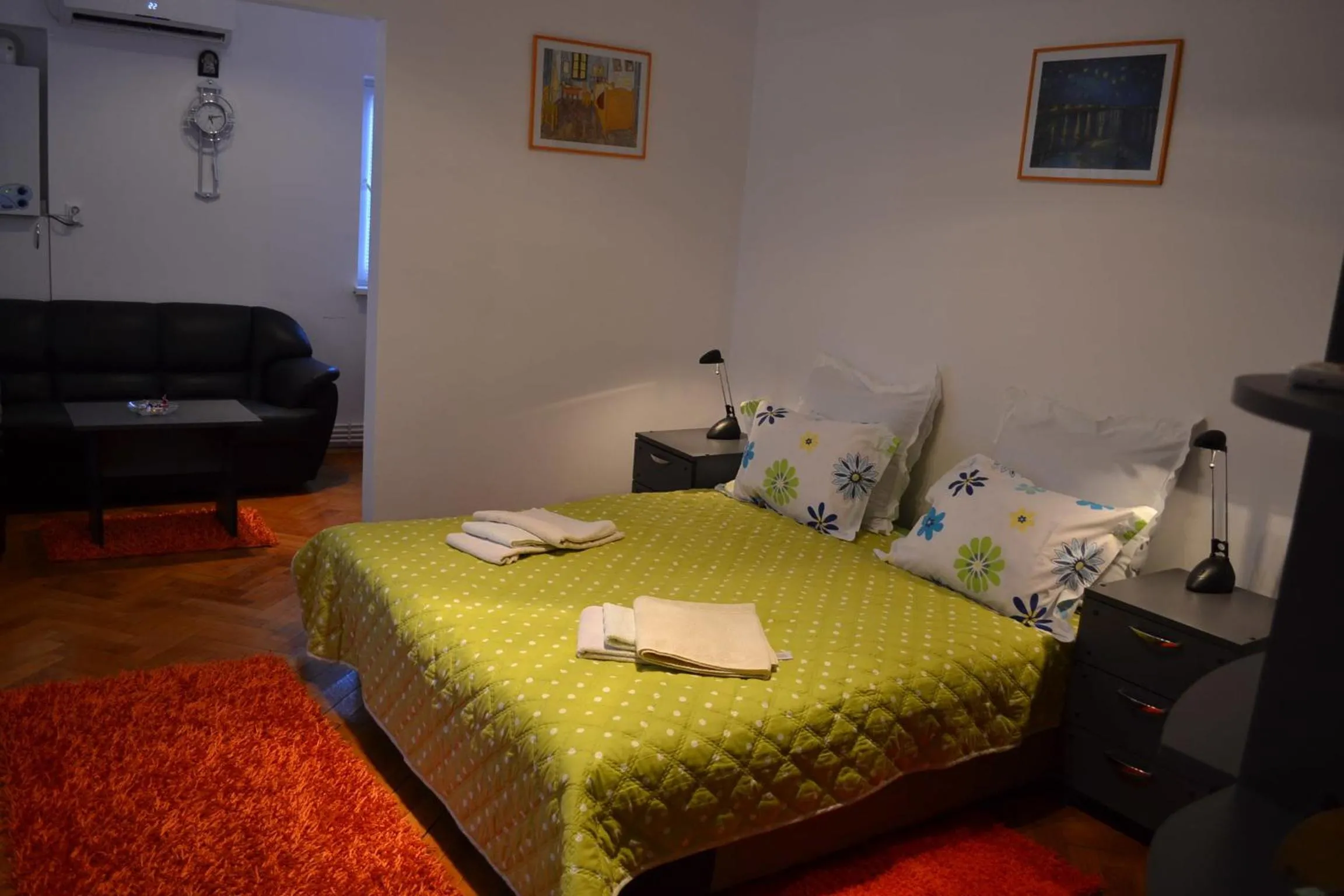 Bed in Victoria Studio