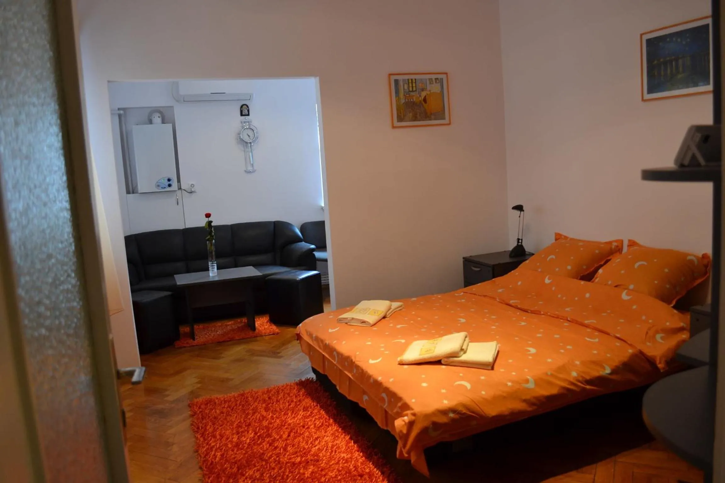 Bed in Victoria Studio