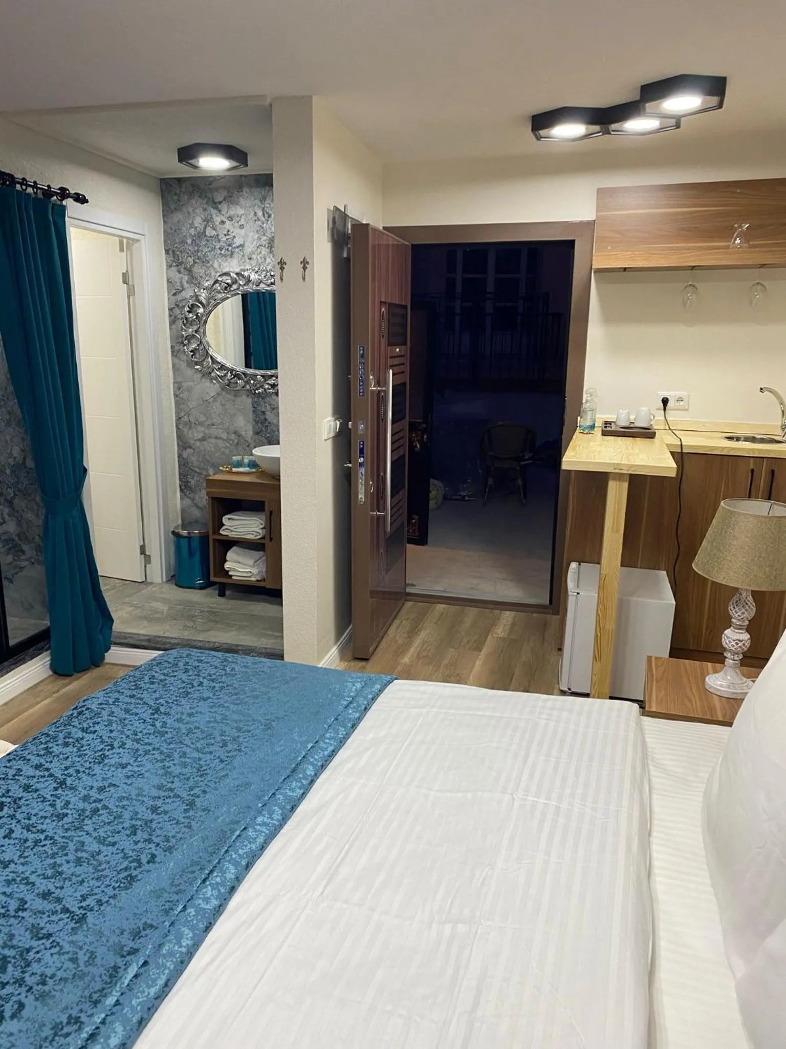 Bed in Taksim Yazıcı Residence