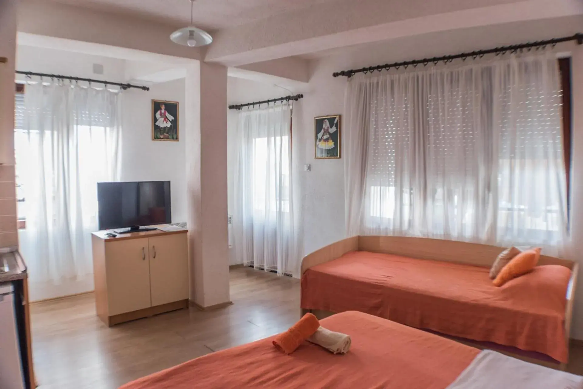 Apartment with Garden View in Maja Apartments Apartment with Garden View in Maja Apartments