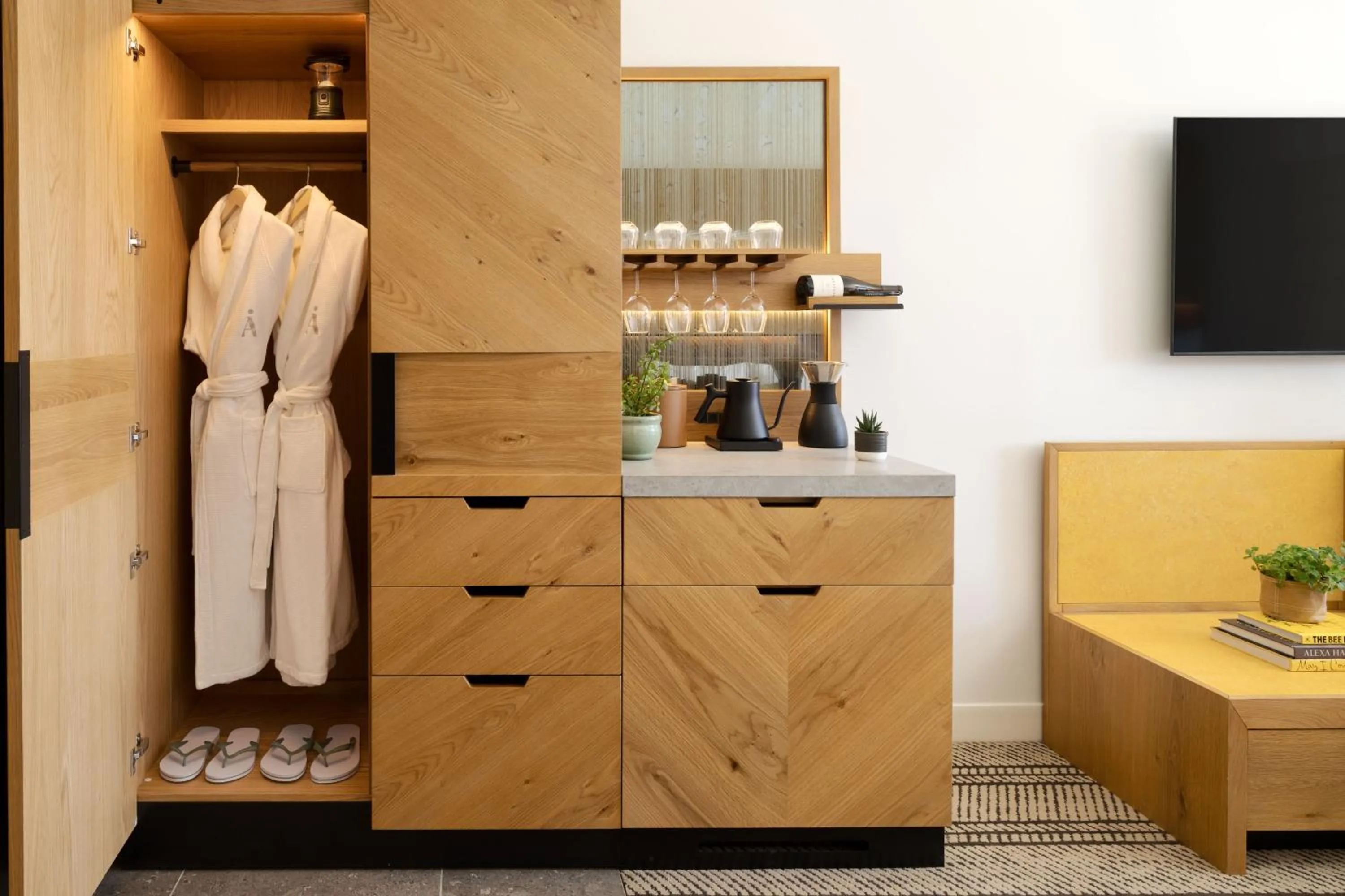 Coffee/tea facilities in Appellation Healdsburg