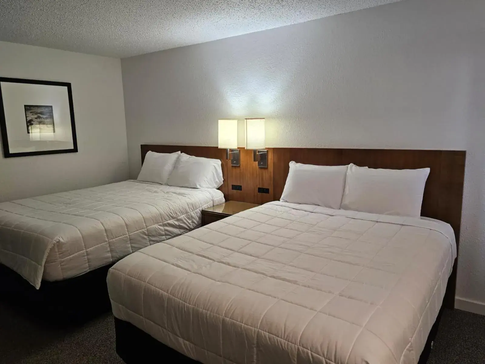 Double Room in Hotel Simply Stay Double Room in Hotel Simply Stay