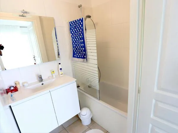 Bathroom in Résidence Ilbarritz